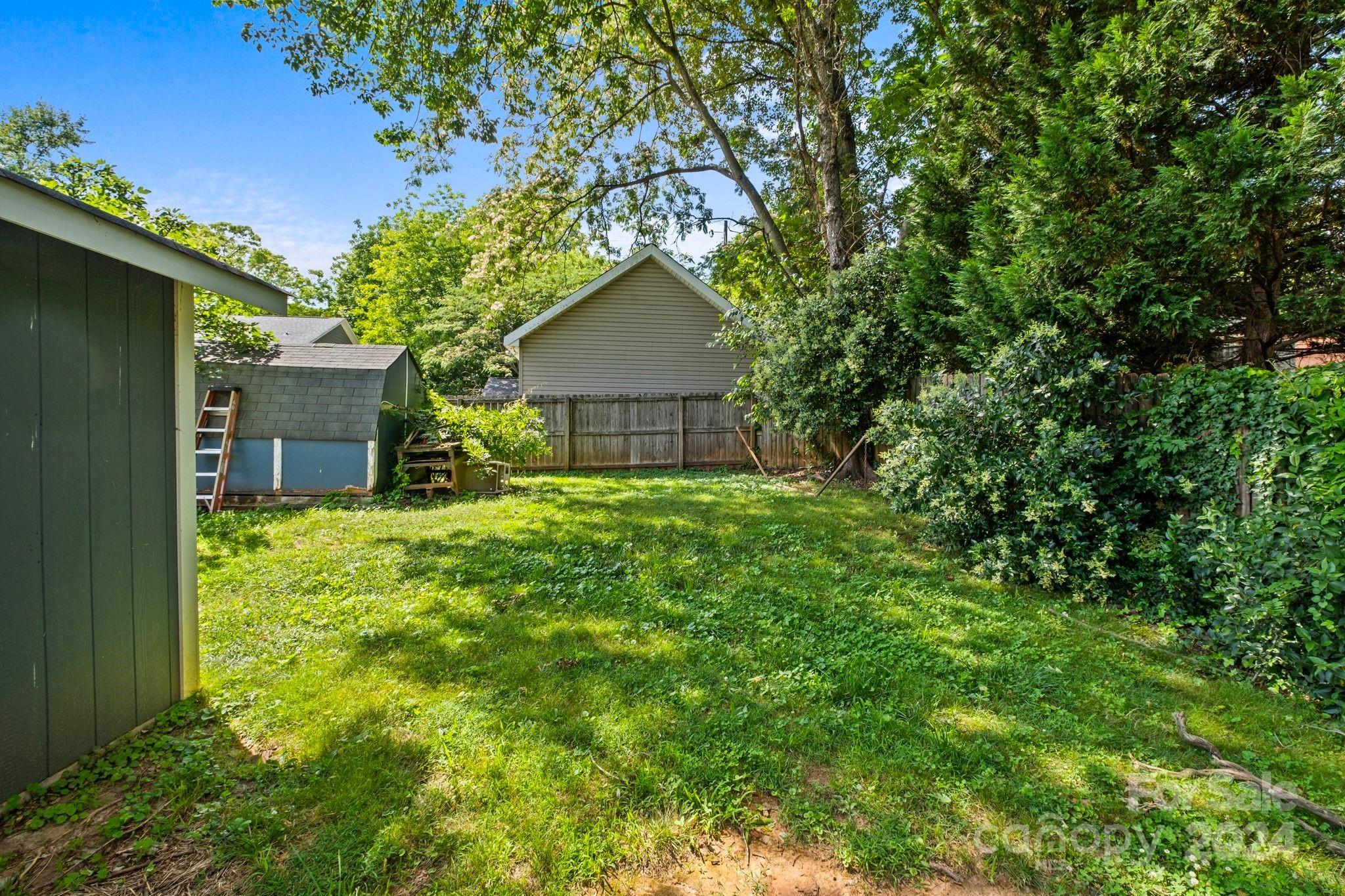 2649 Laburnum Avenue