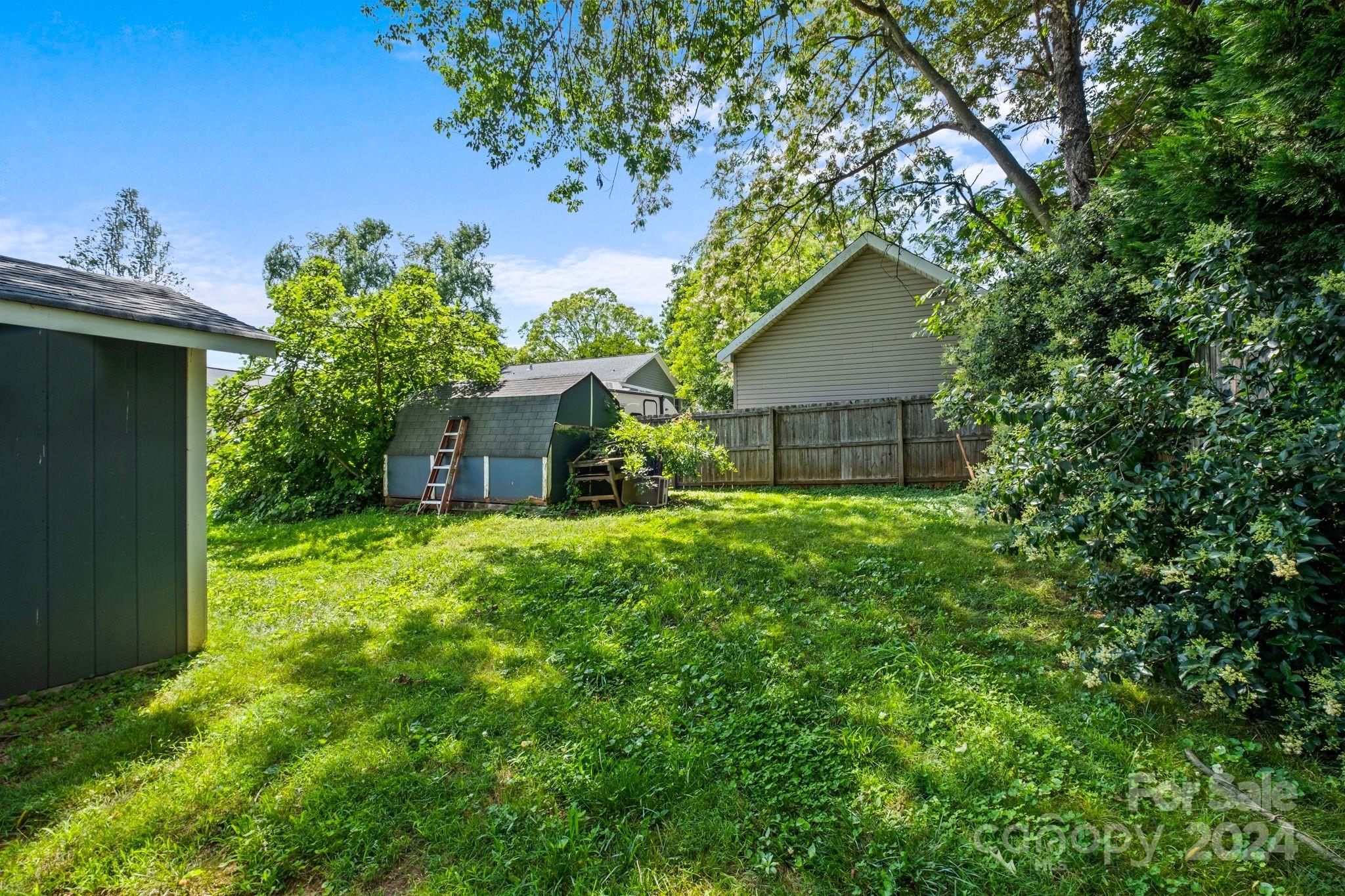 2649 Laburnum Avenue