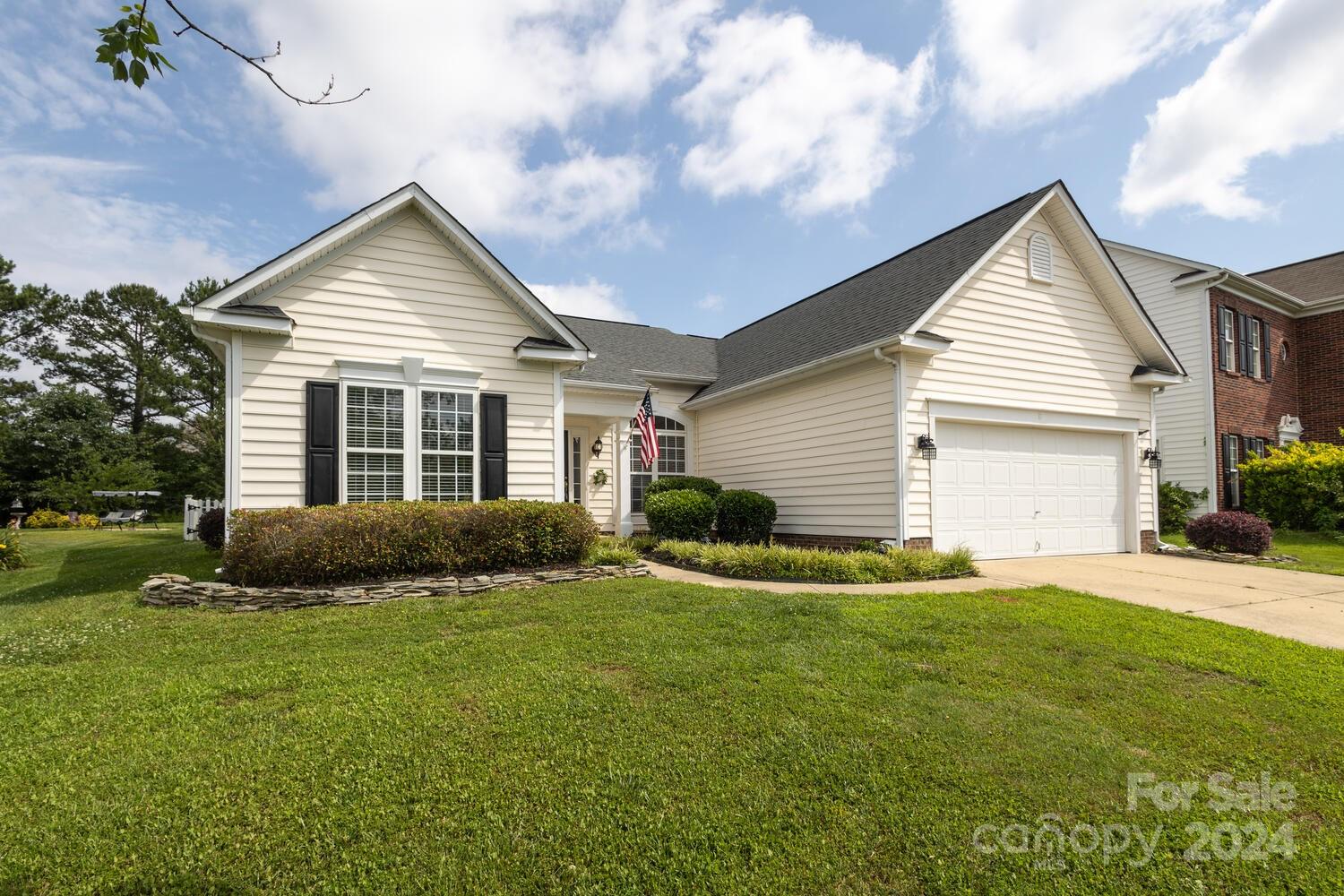5194 Courtfield Drive Unit: 18