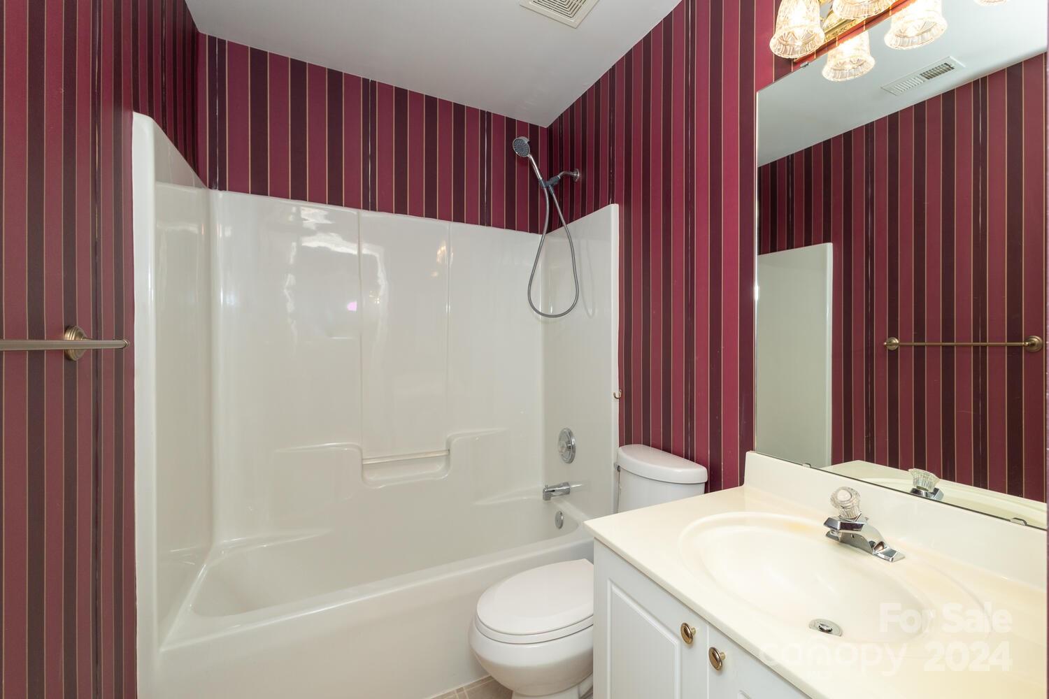 5194 Courtfield Drive Unit: 18