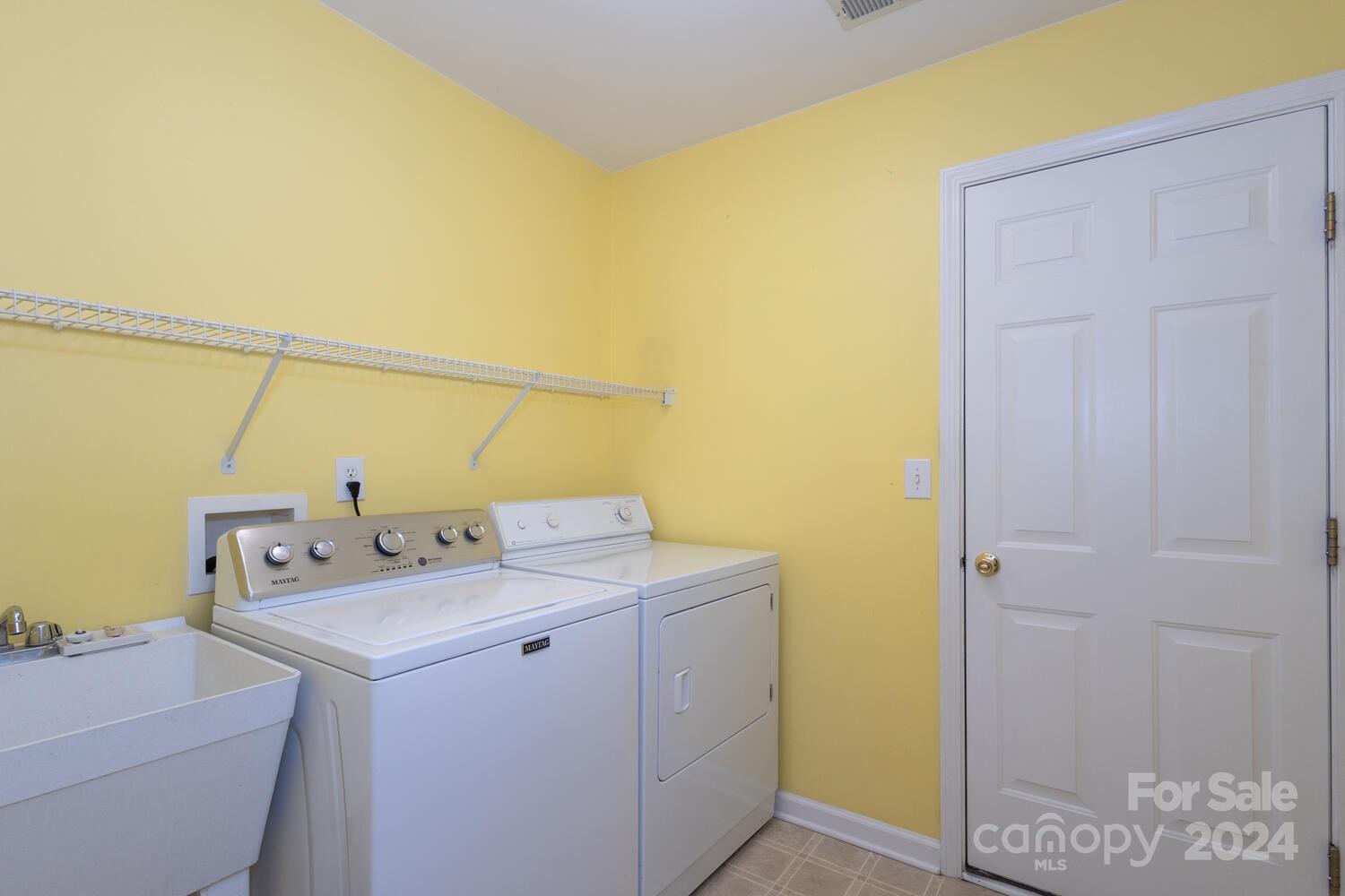 5194 Courtfield Drive Unit: 18
