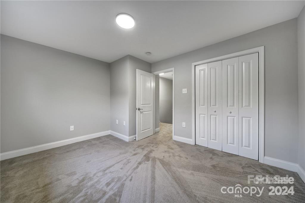 1201 Green Oaks Lane