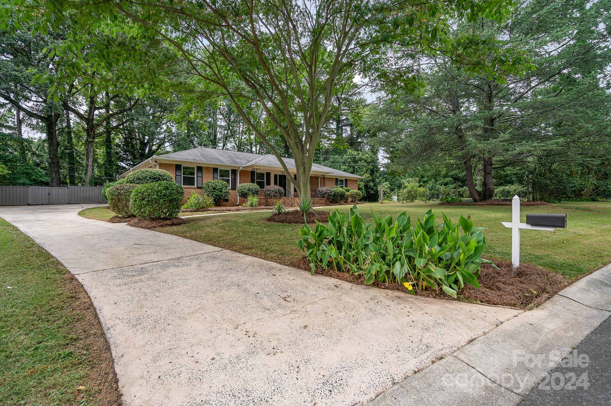 4626 Sunlea Lane