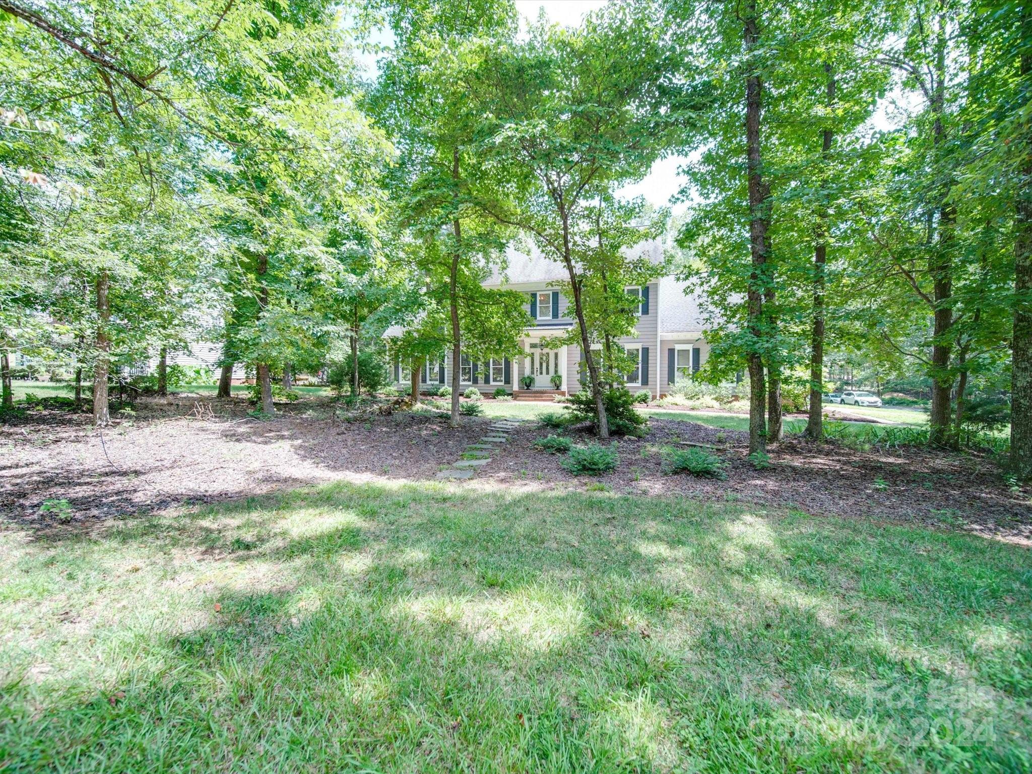 10439 Hanging Moss Trail