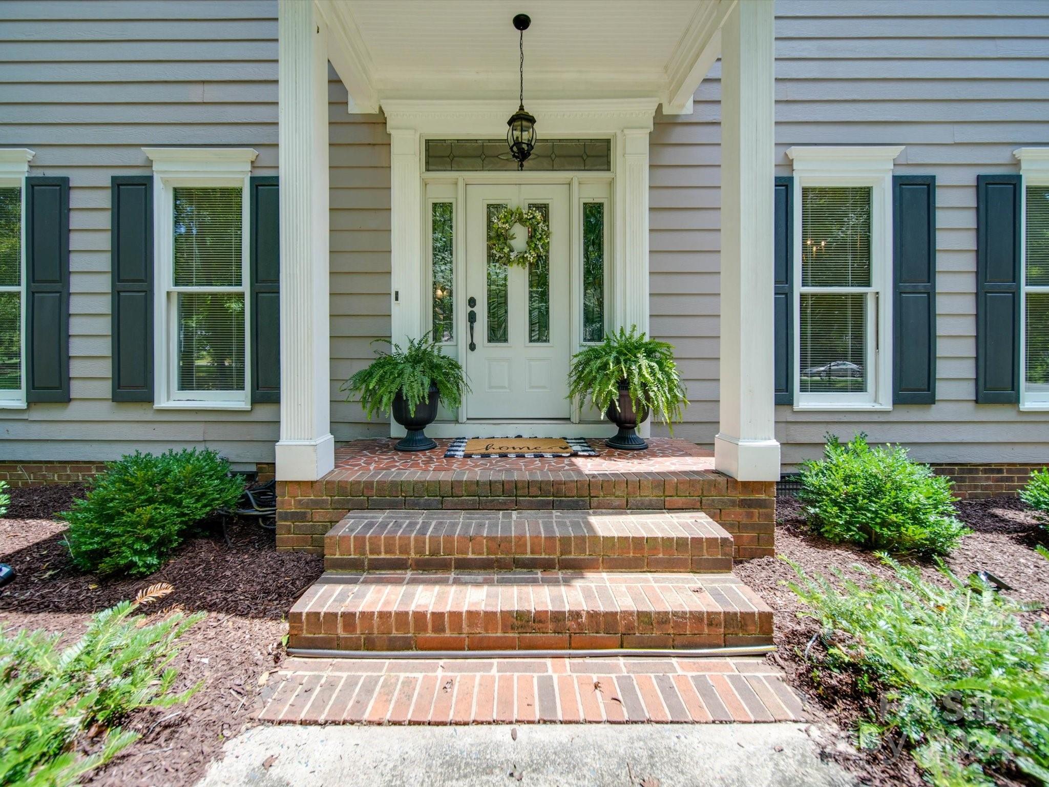 10439 Hanging Moss Trail