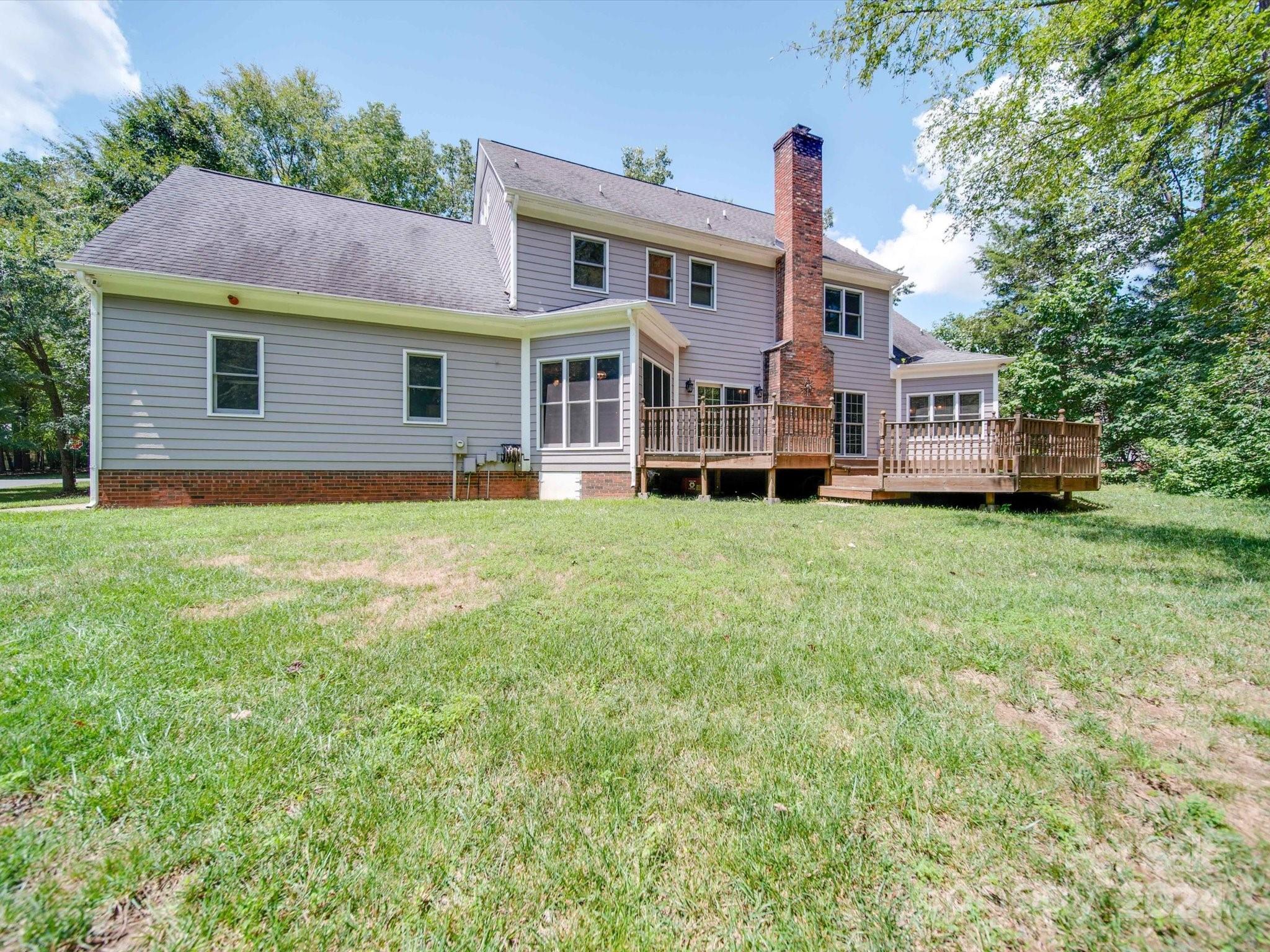 10439 Hanging Moss Trail