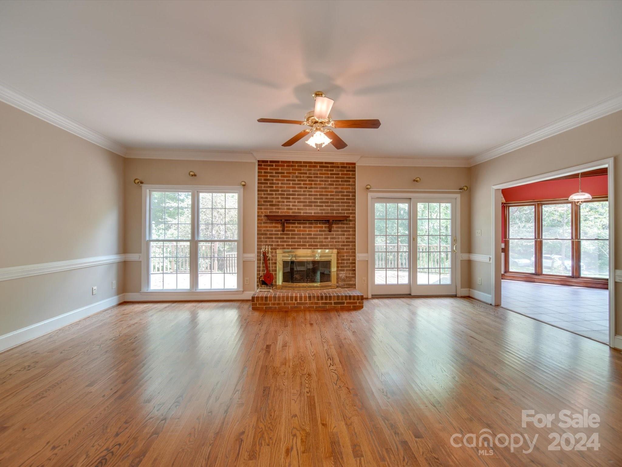 10439 Hanging Moss Trail
