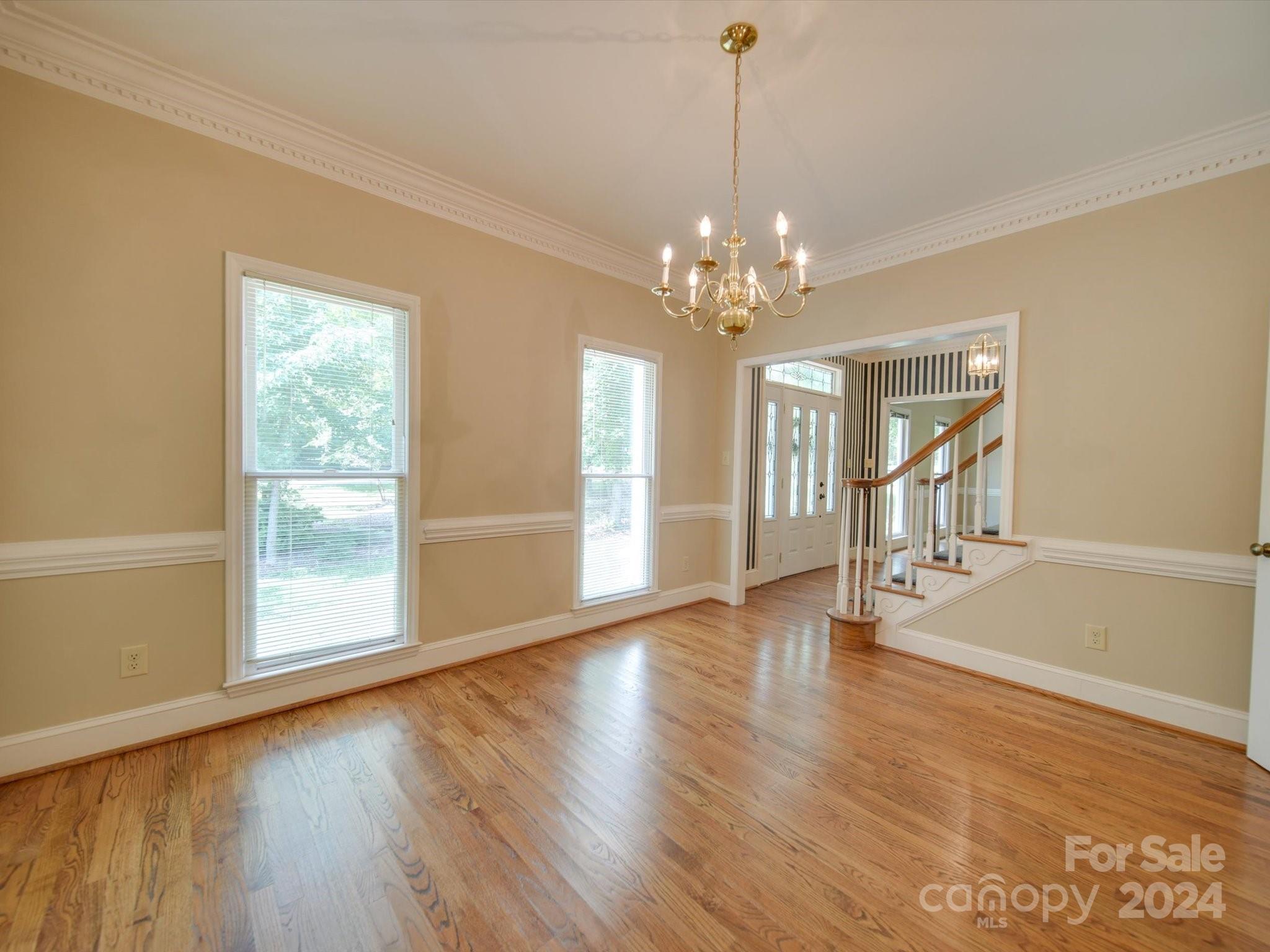 10439 Hanging Moss Trail
