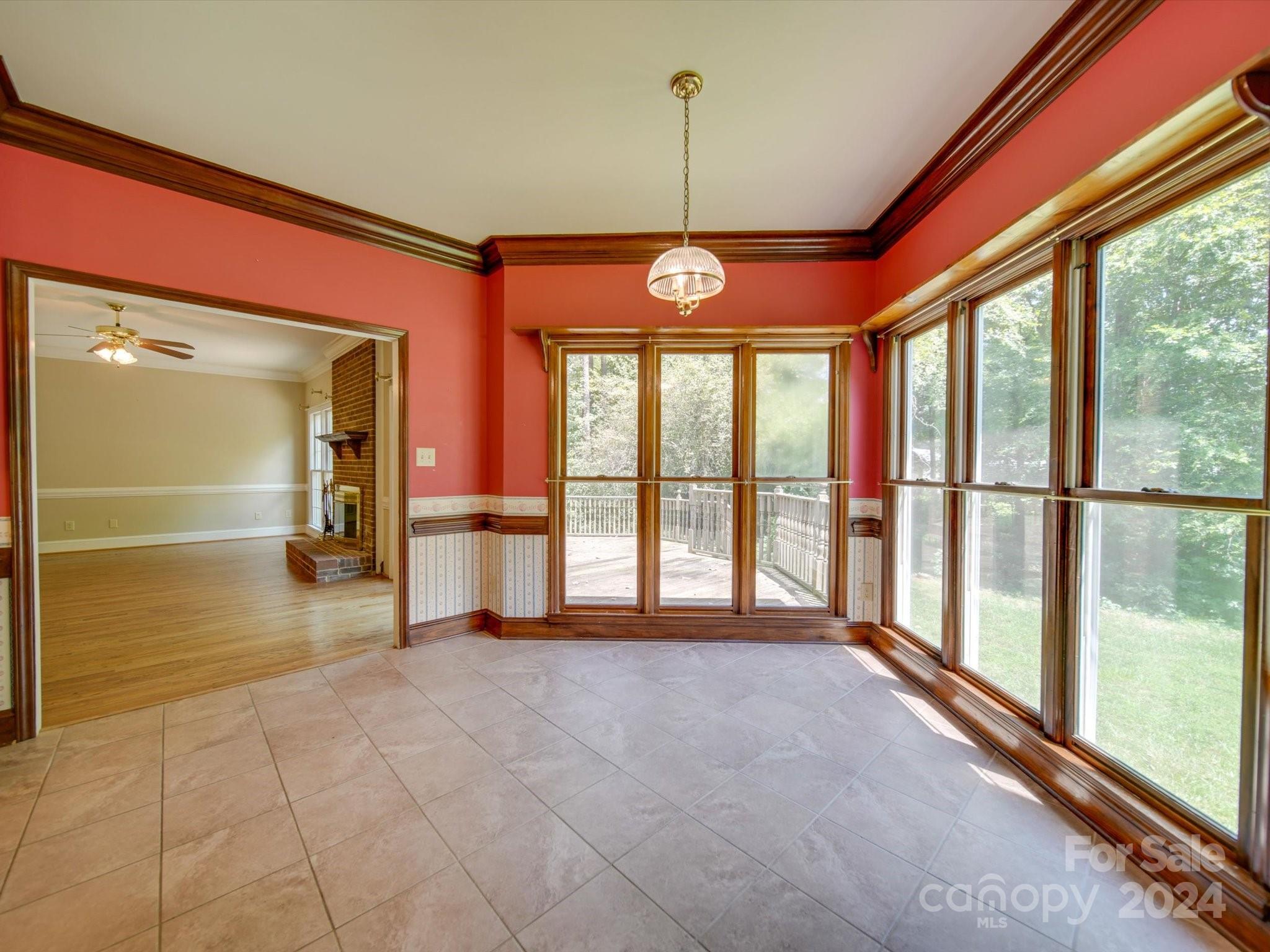 10439 Hanging Moss Trail