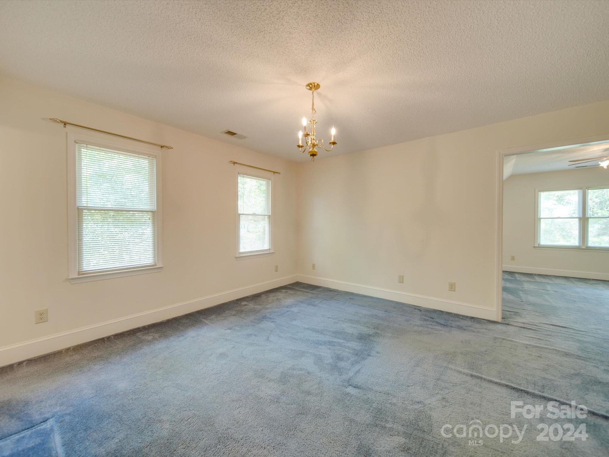 10439 Hanging Moss Trail