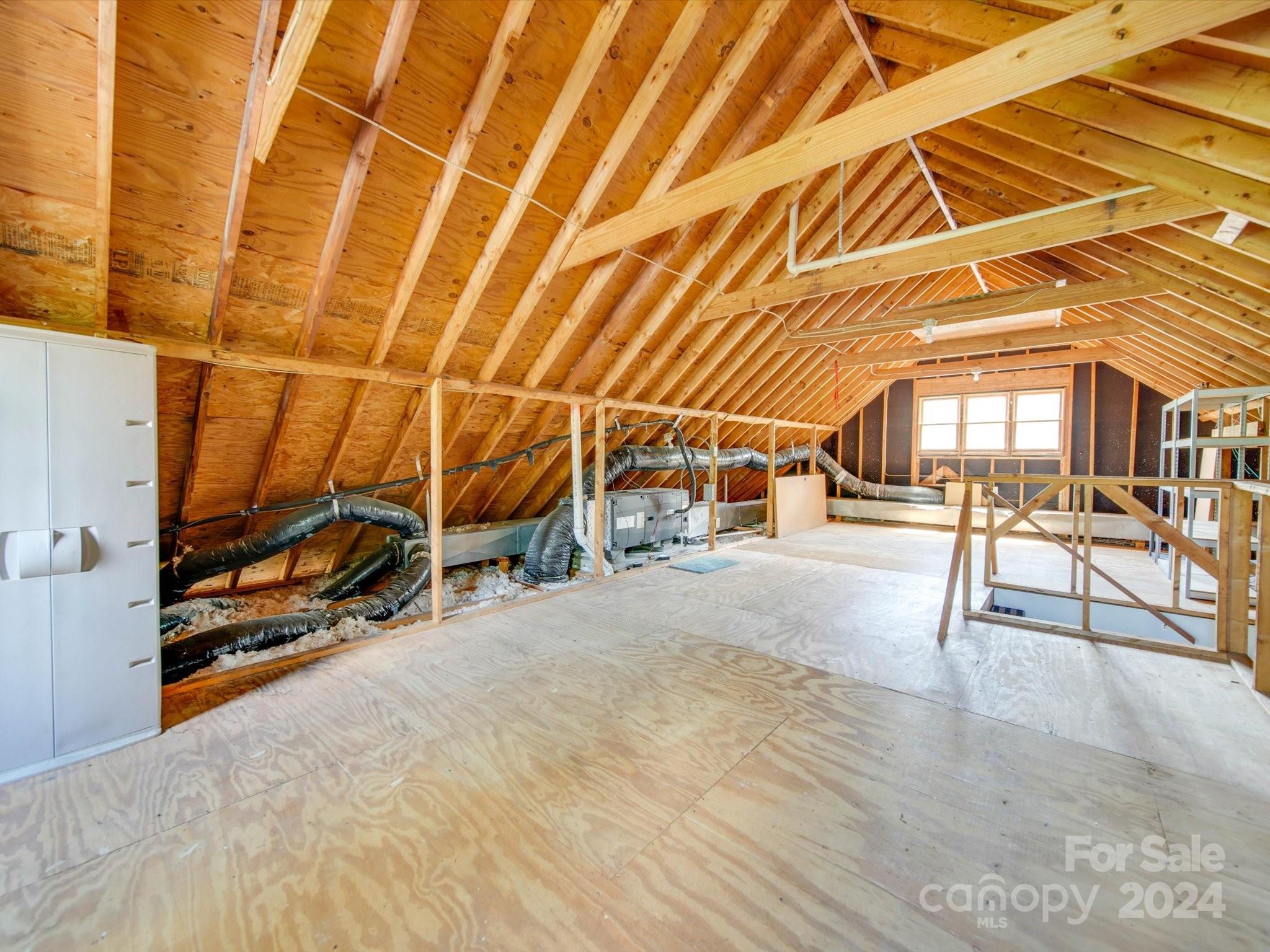 10439 Hanging Moss Trail