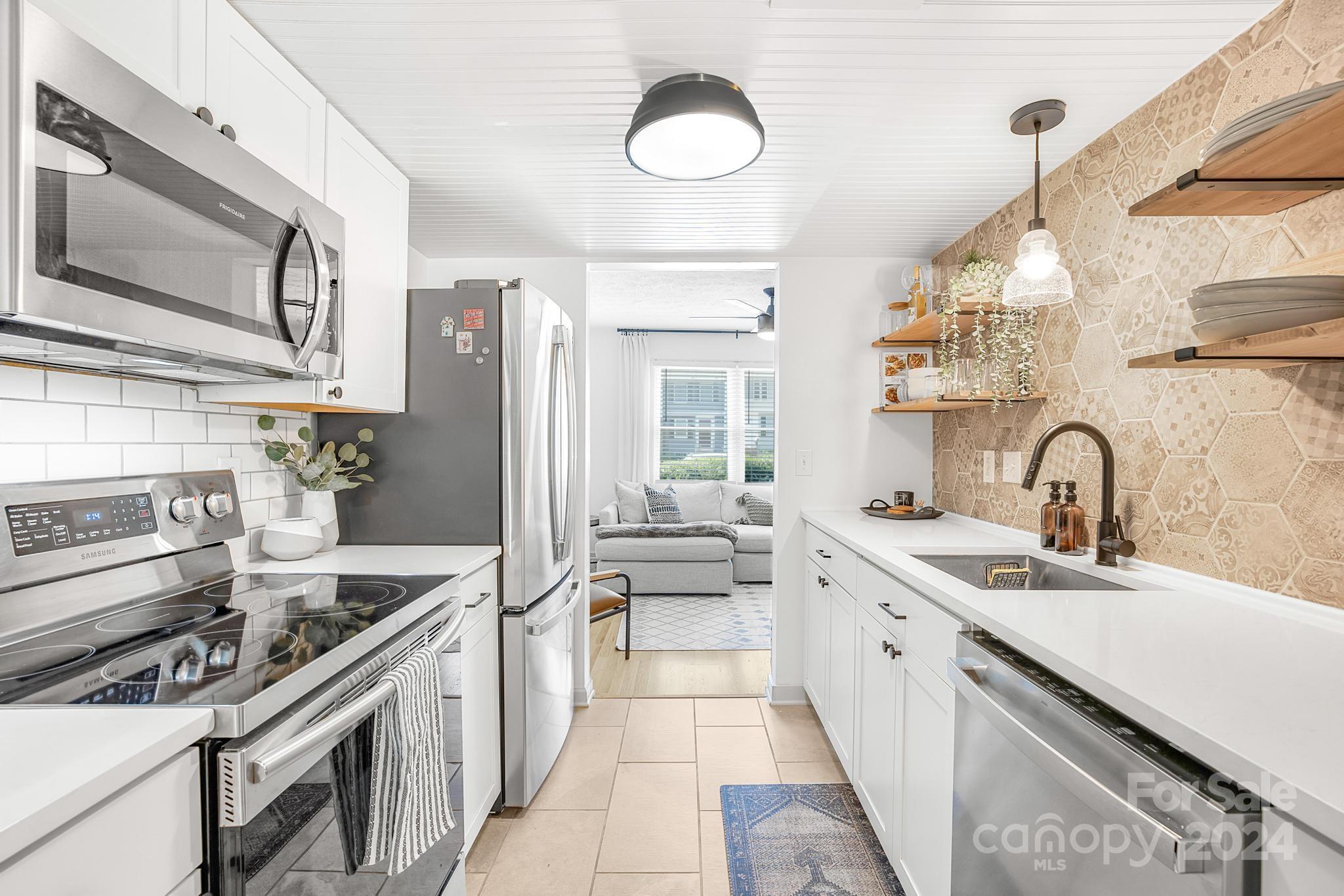 1221 Scaleybark Road Unit: E