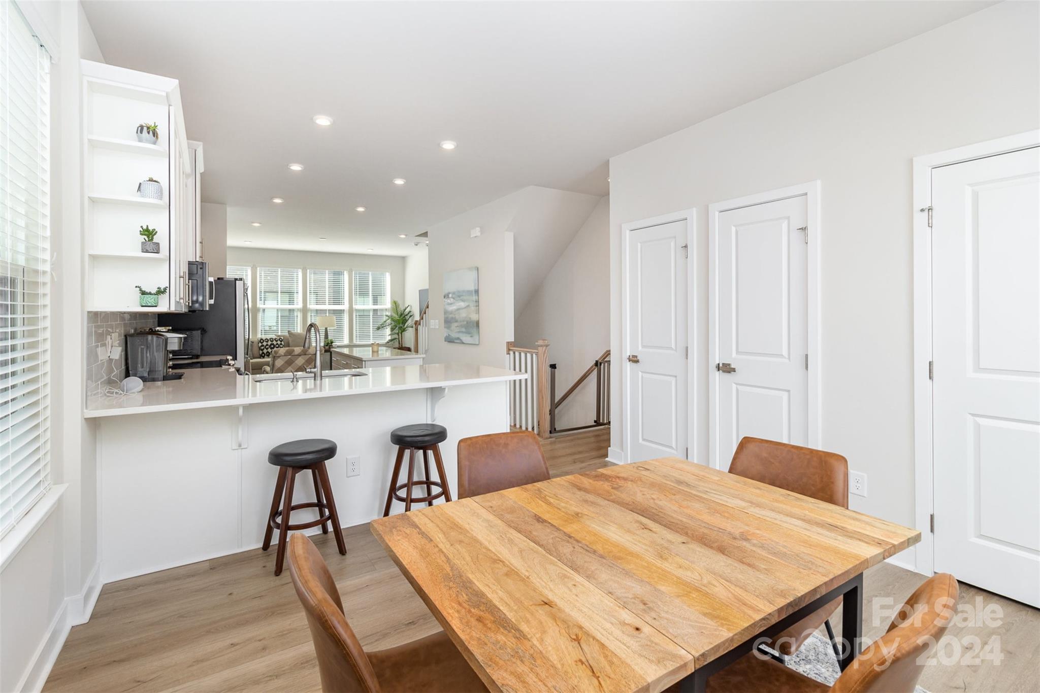 1062 Simcoe Lane