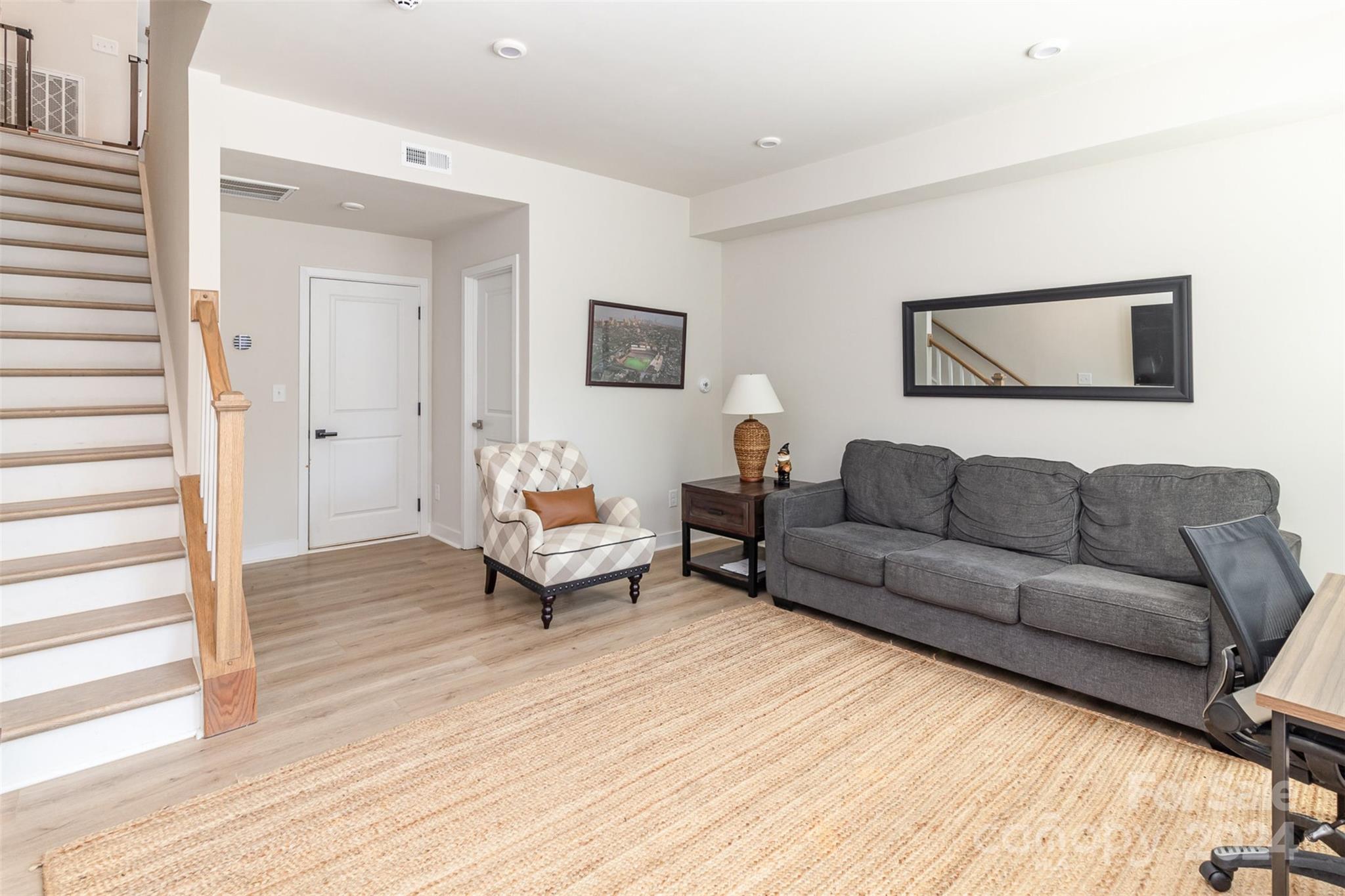 1062 Simcoe Lane