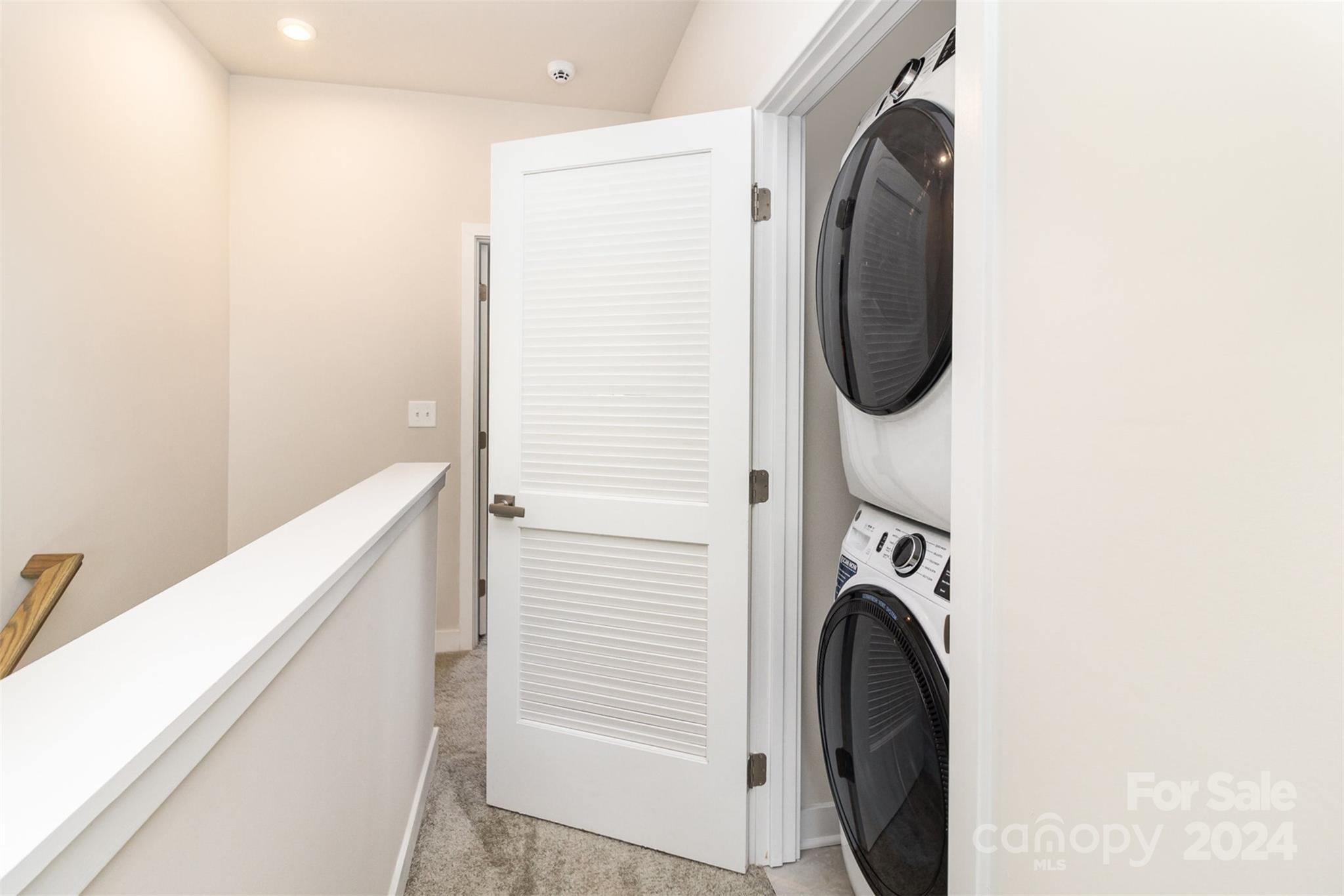 1062 Simcoe Lane