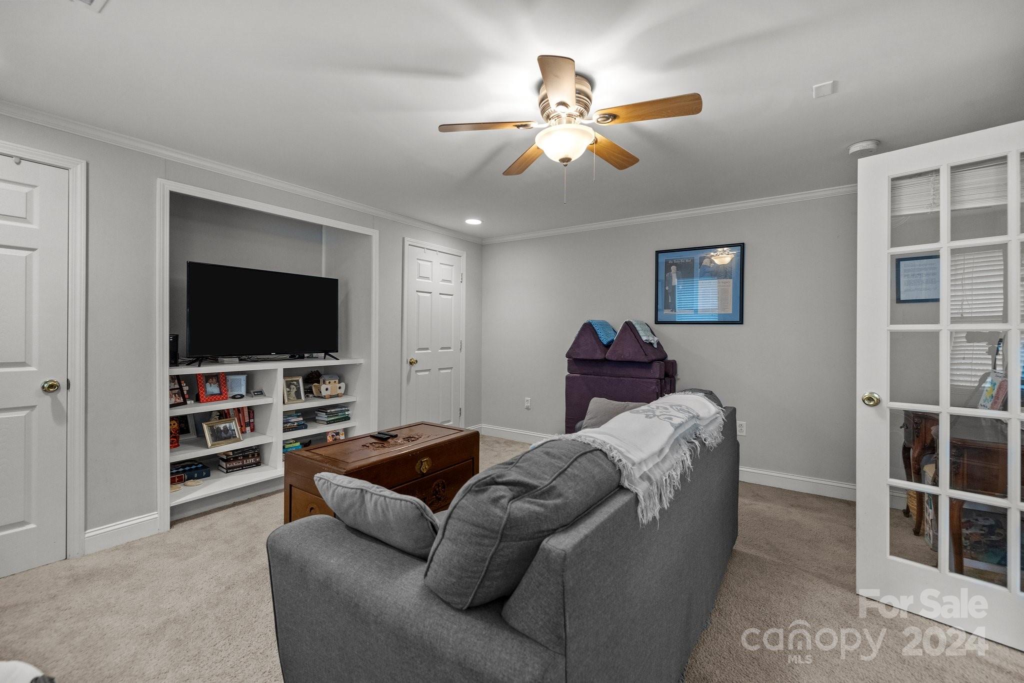 602 Gaston Avenue