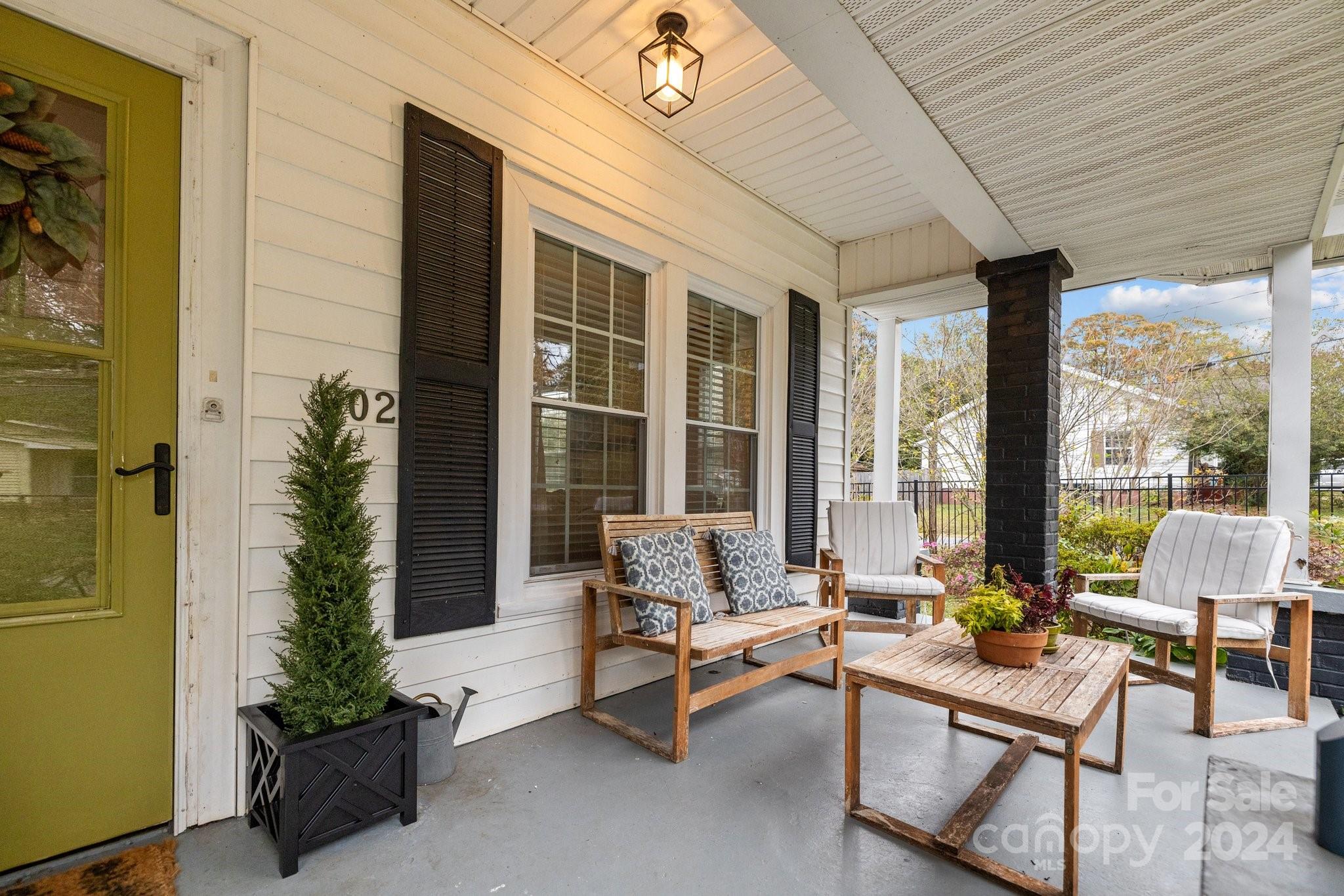 602 Gaston Avenue