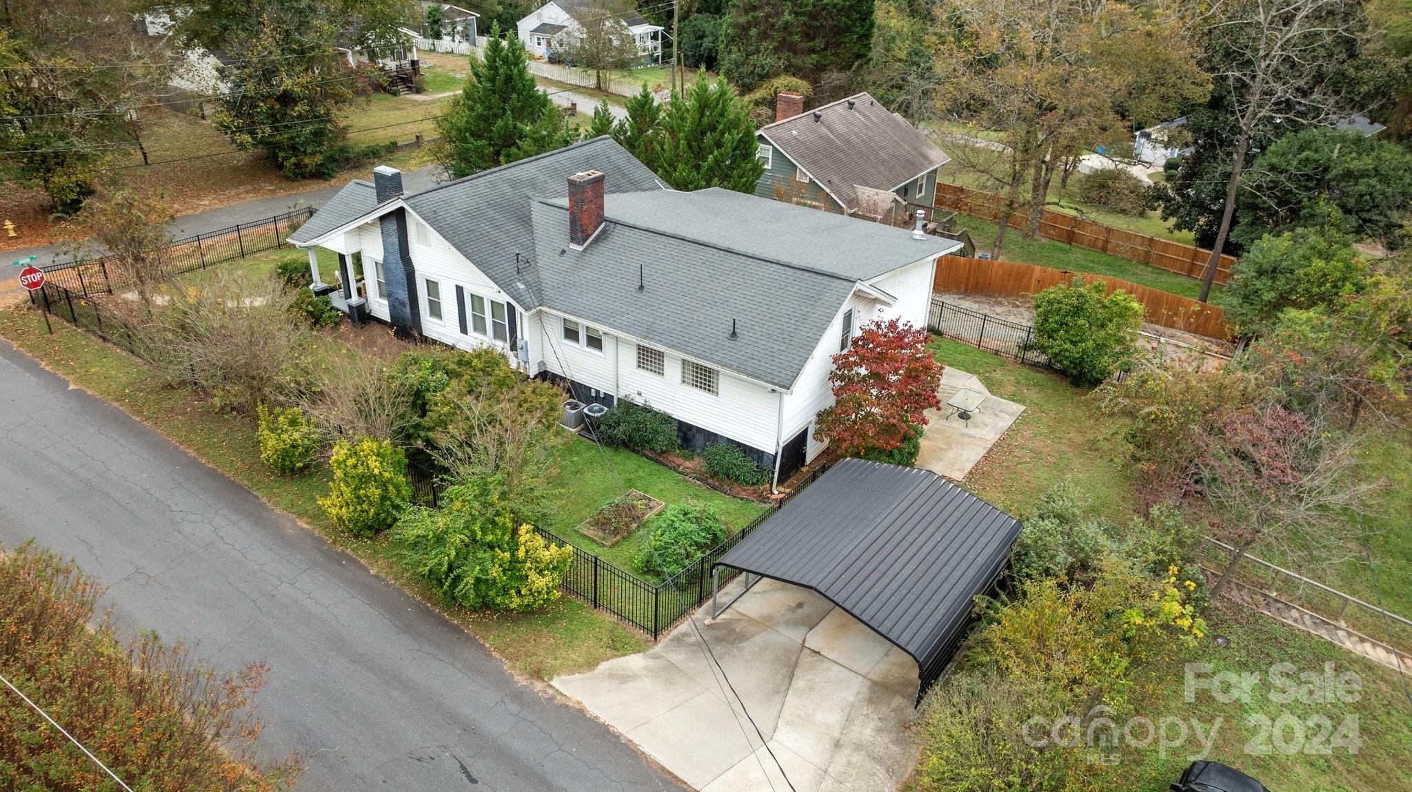 602 Gaston Avenue