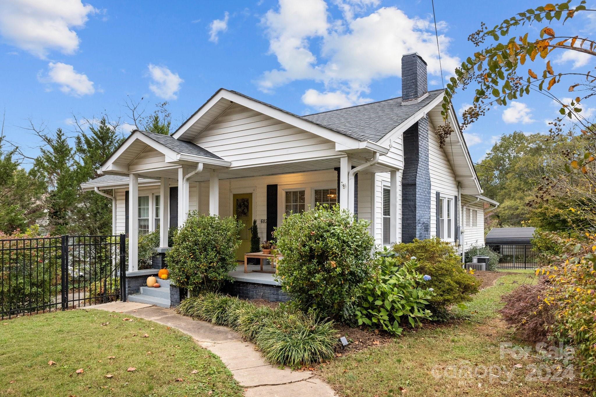 602 Gaston Avenue