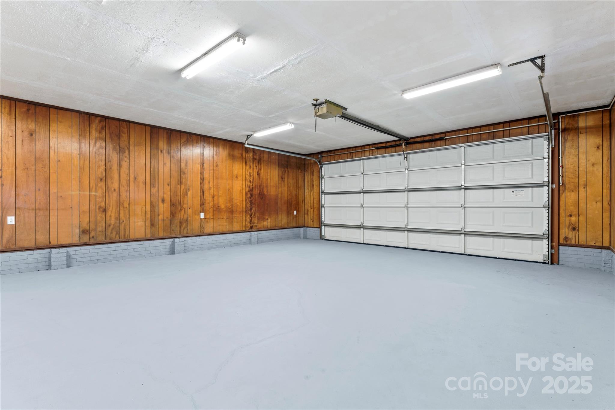 10007 Mountain Apple Drive