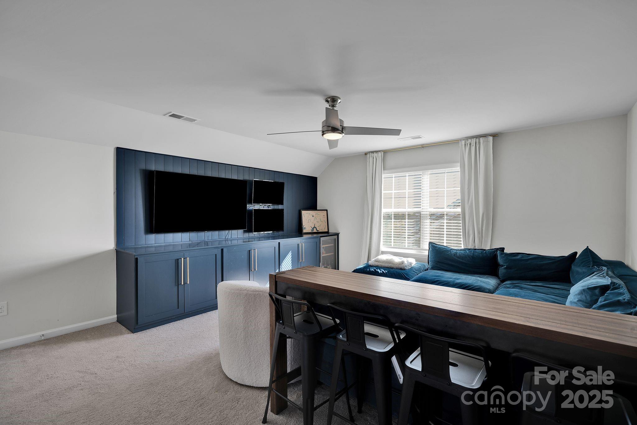 17112 Snug Harbor Road