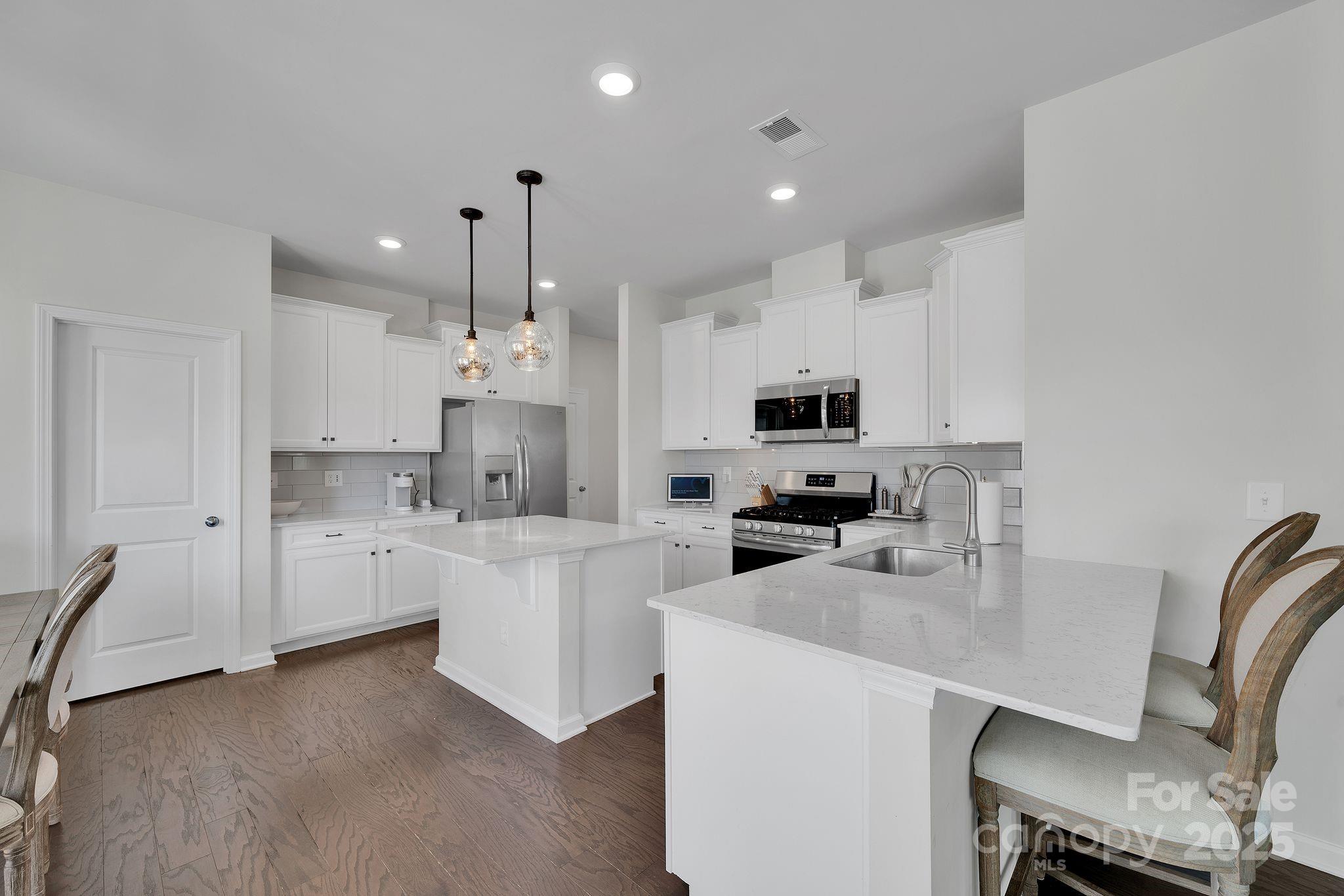 17112 Snug Harbor Road