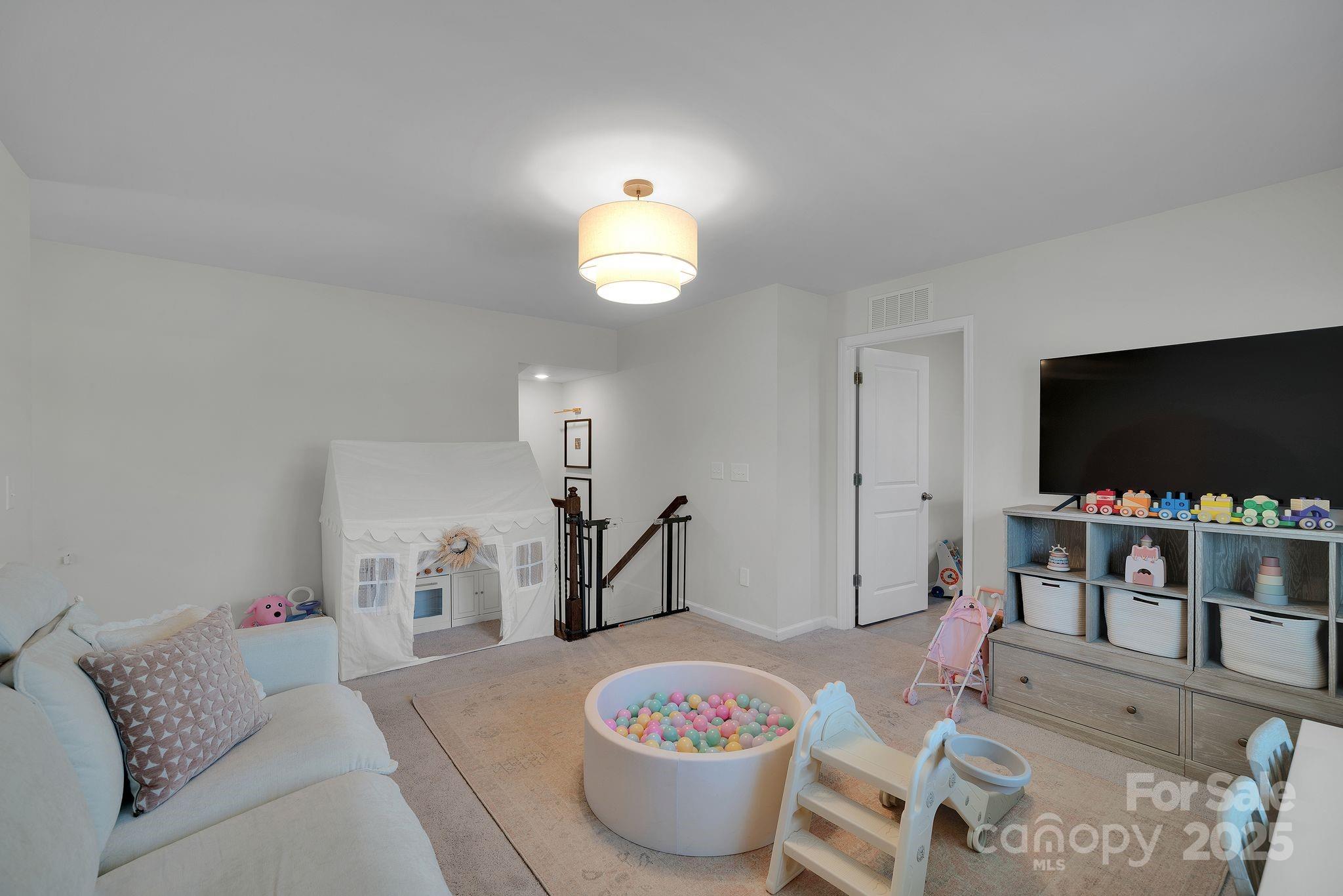 17112 Snug Harbor Road