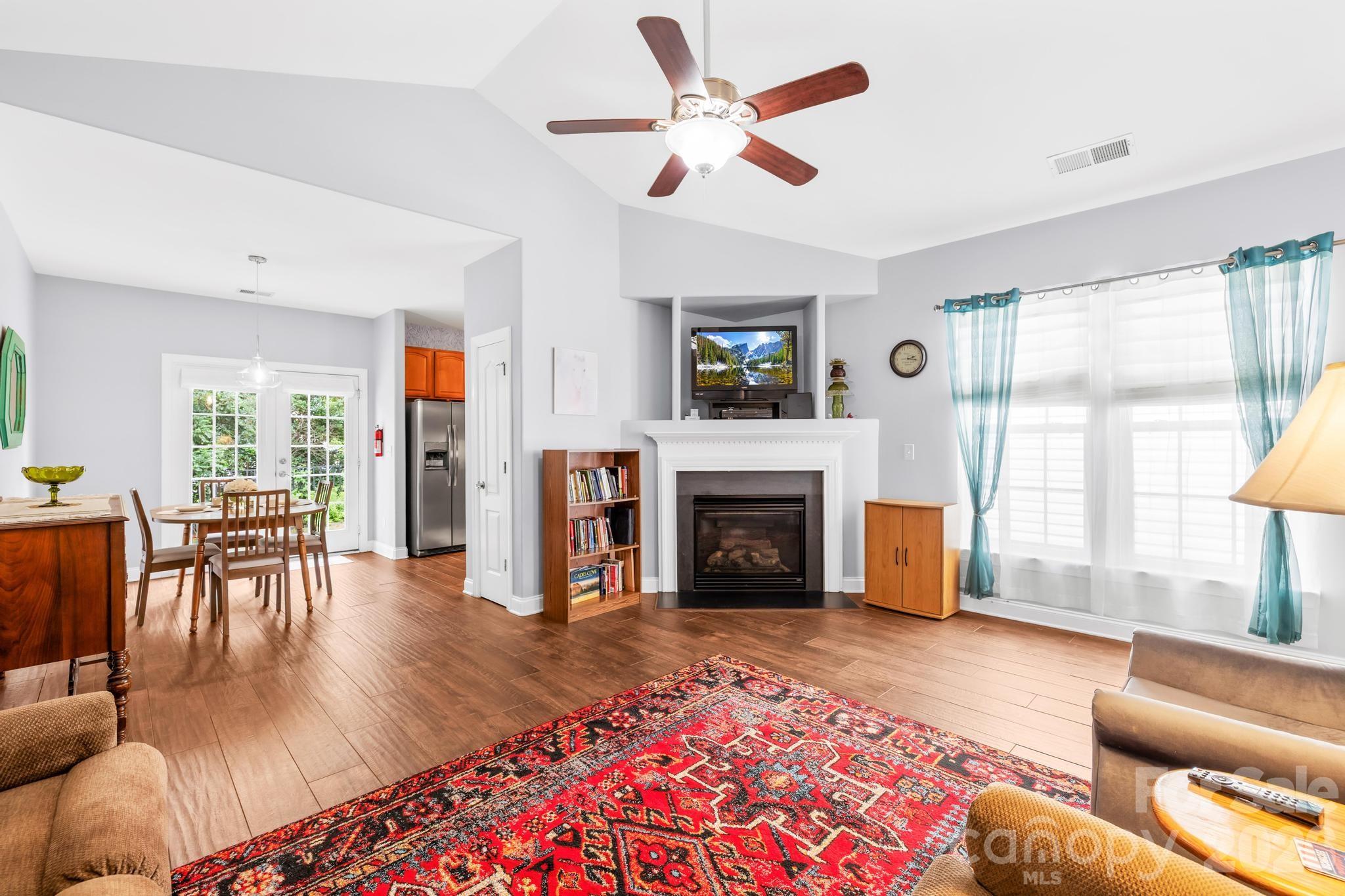 9648 Storybook Avenue NW Unit: 324