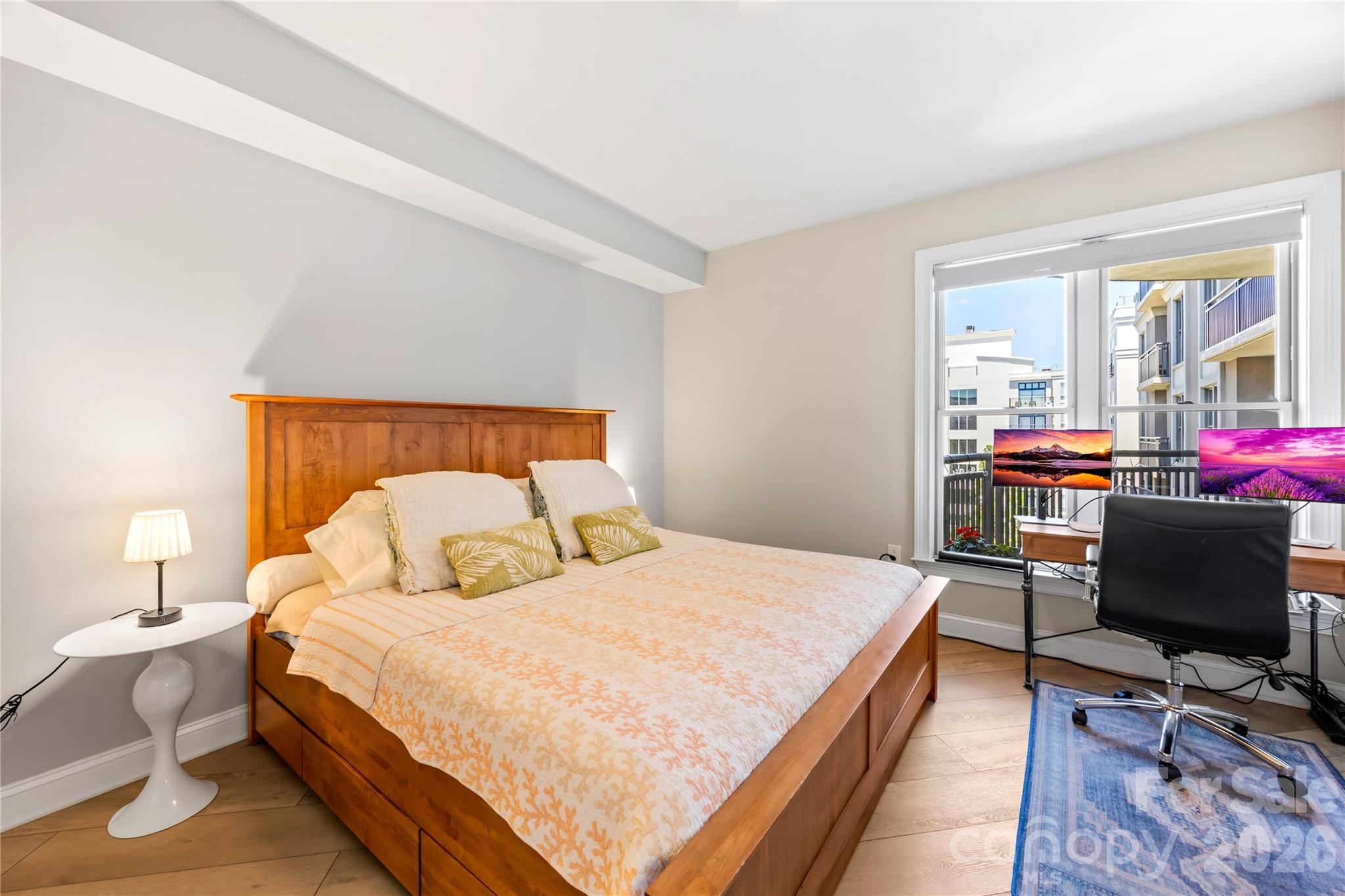 718 W Trade Street Unit: 603