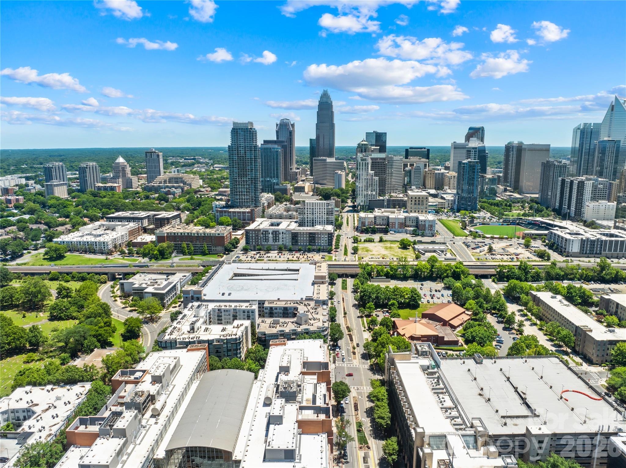 718 W Trade Street Unit: 603