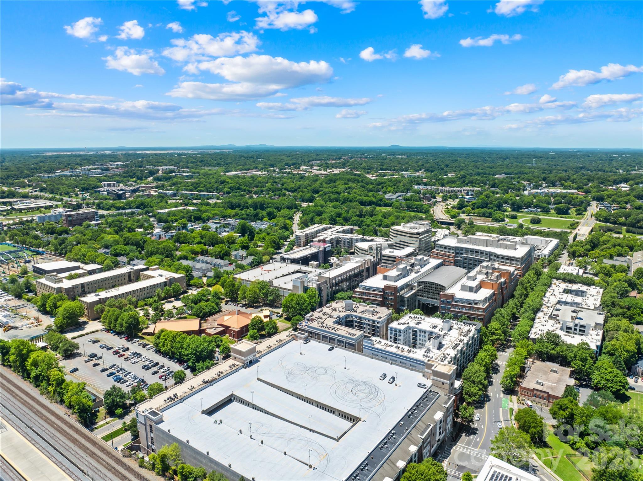 718 W Trade Street Unit: 603