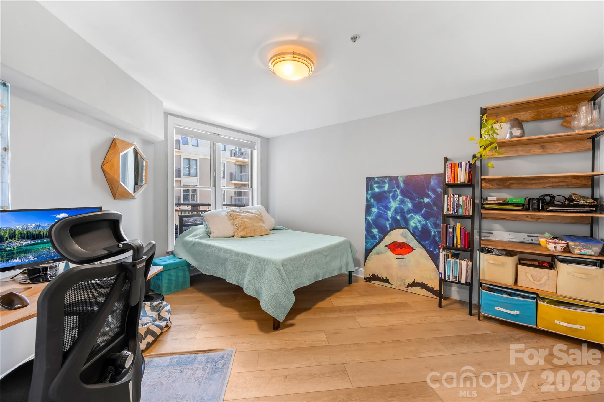 718 W Trade Street Unit: 603