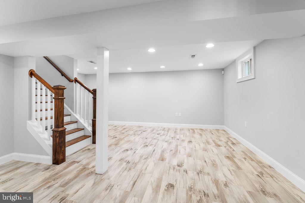 5803 RAVENSWOOD ROAD
