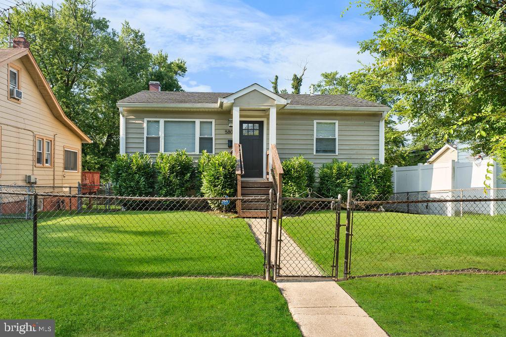 5803 RAVENSWOOD ROAD