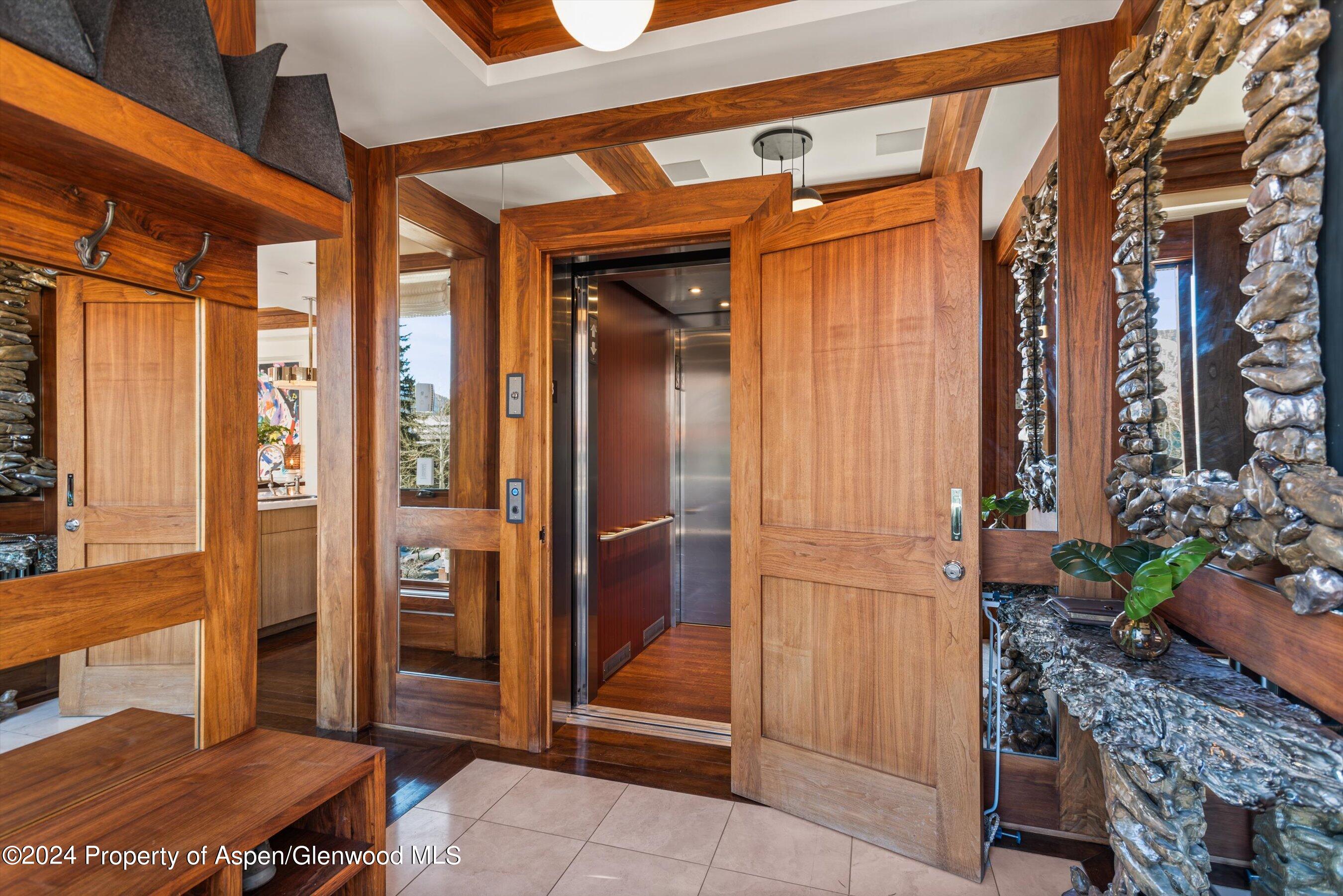 632 E Hopkins 301 aka 119 S Spring Street