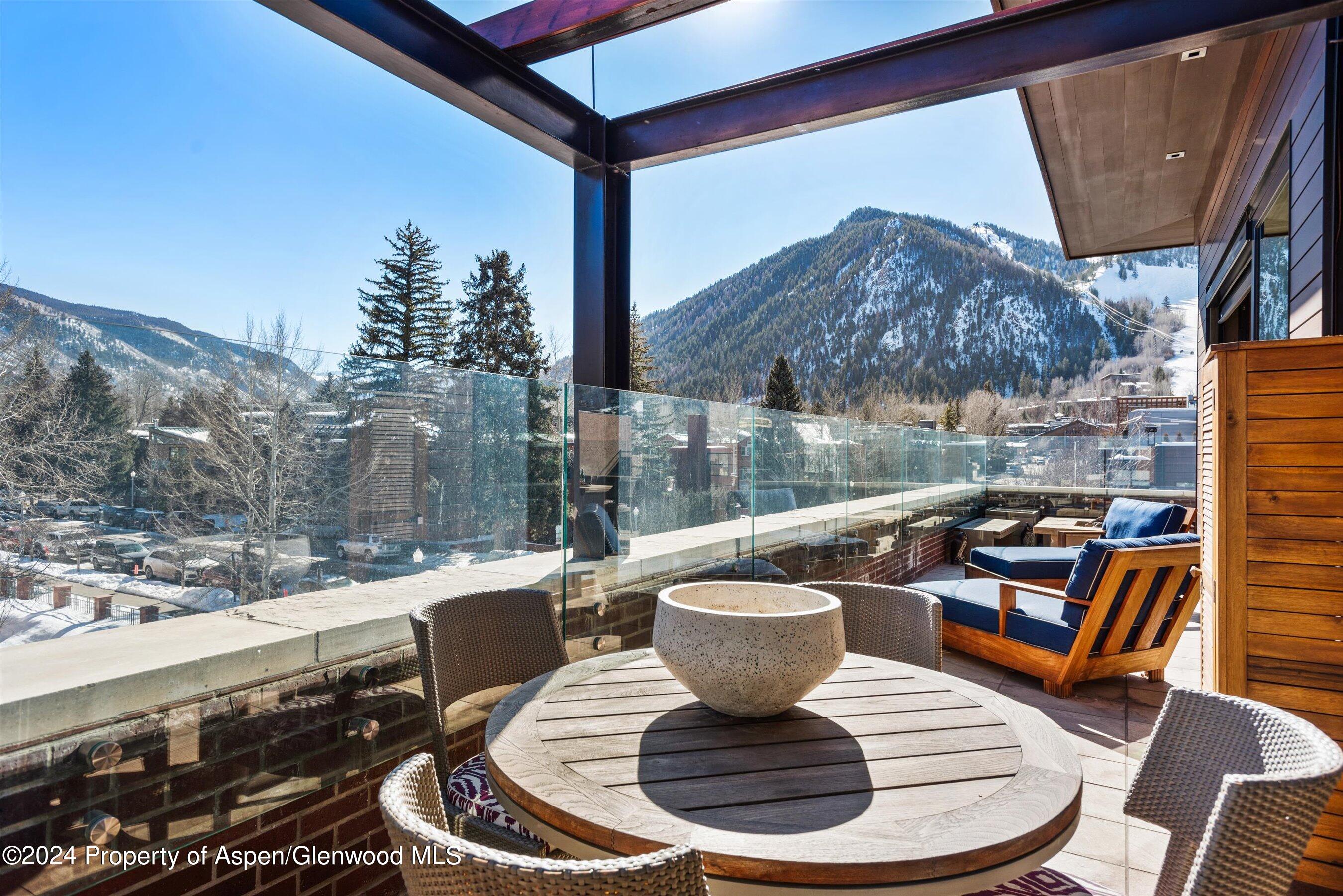 632 E Hopkins 301 aka 119 S Spring Street