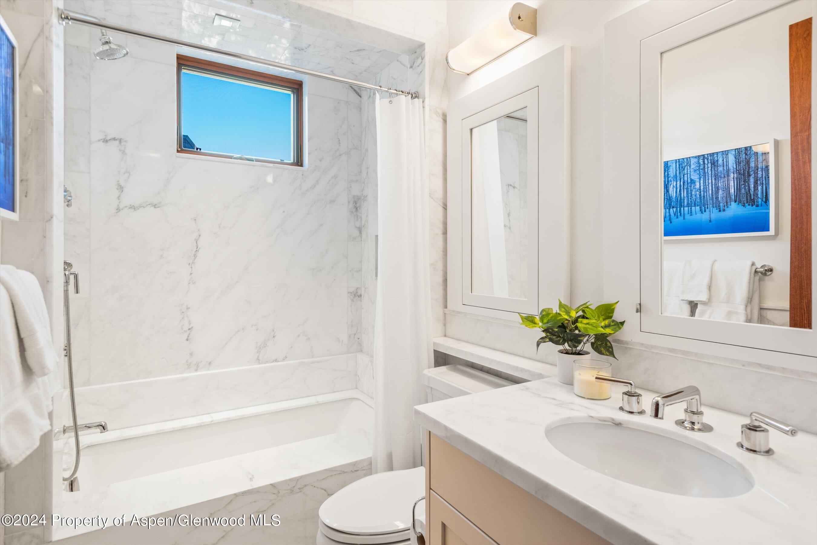 632 E Hopkins 301 aka 119 S Spring Street