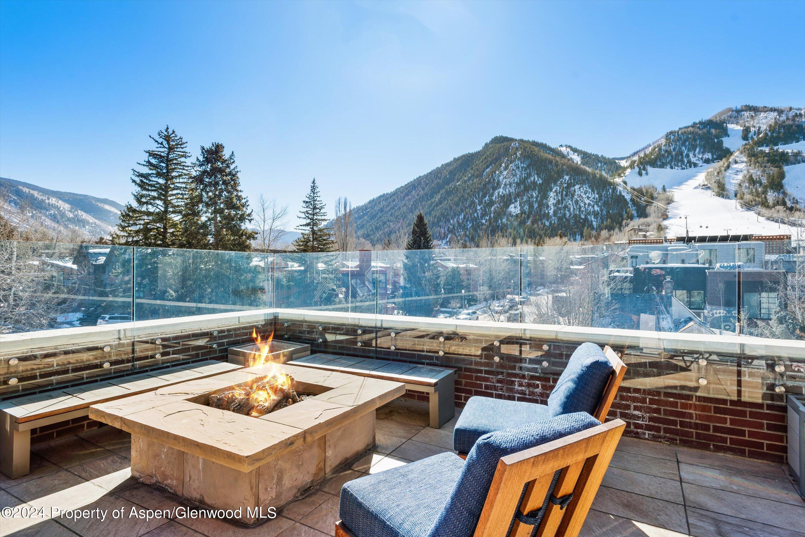 632 E Hopkins 301 aka 119 S Spring Street