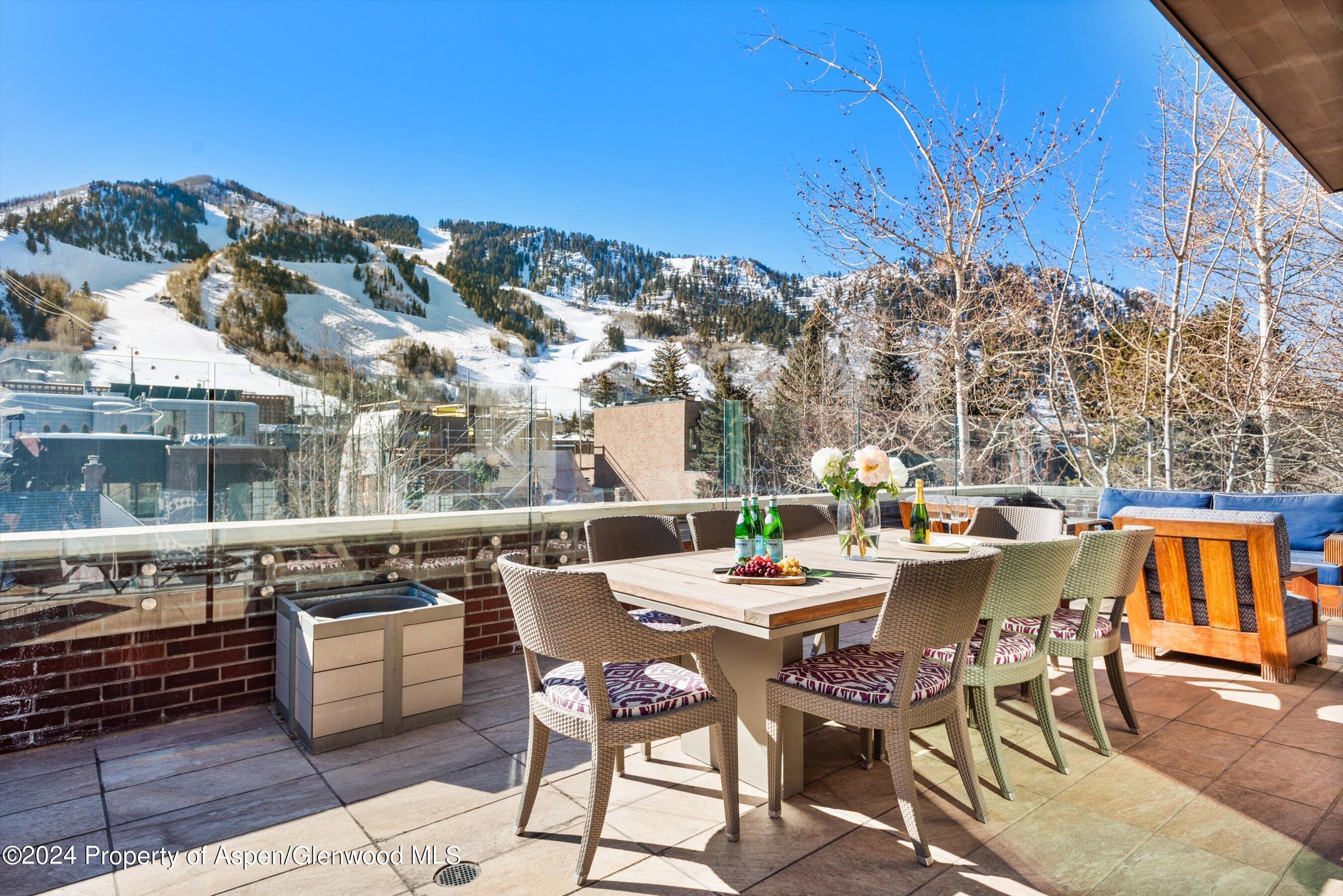 632 E Hopkins 301 aka 119 S Spring Street