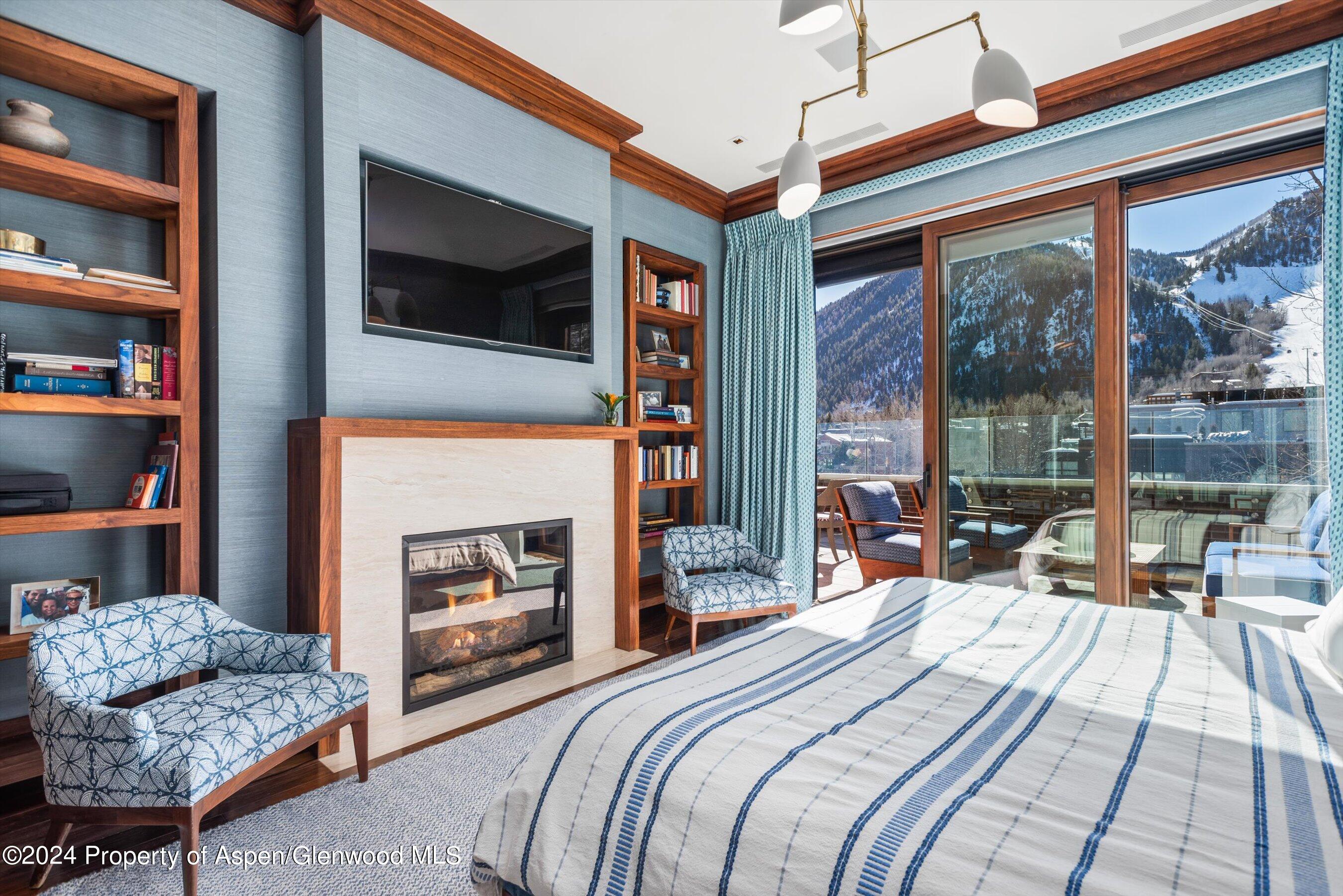 632 E Hopkins 301 aka 119 S Spring Street