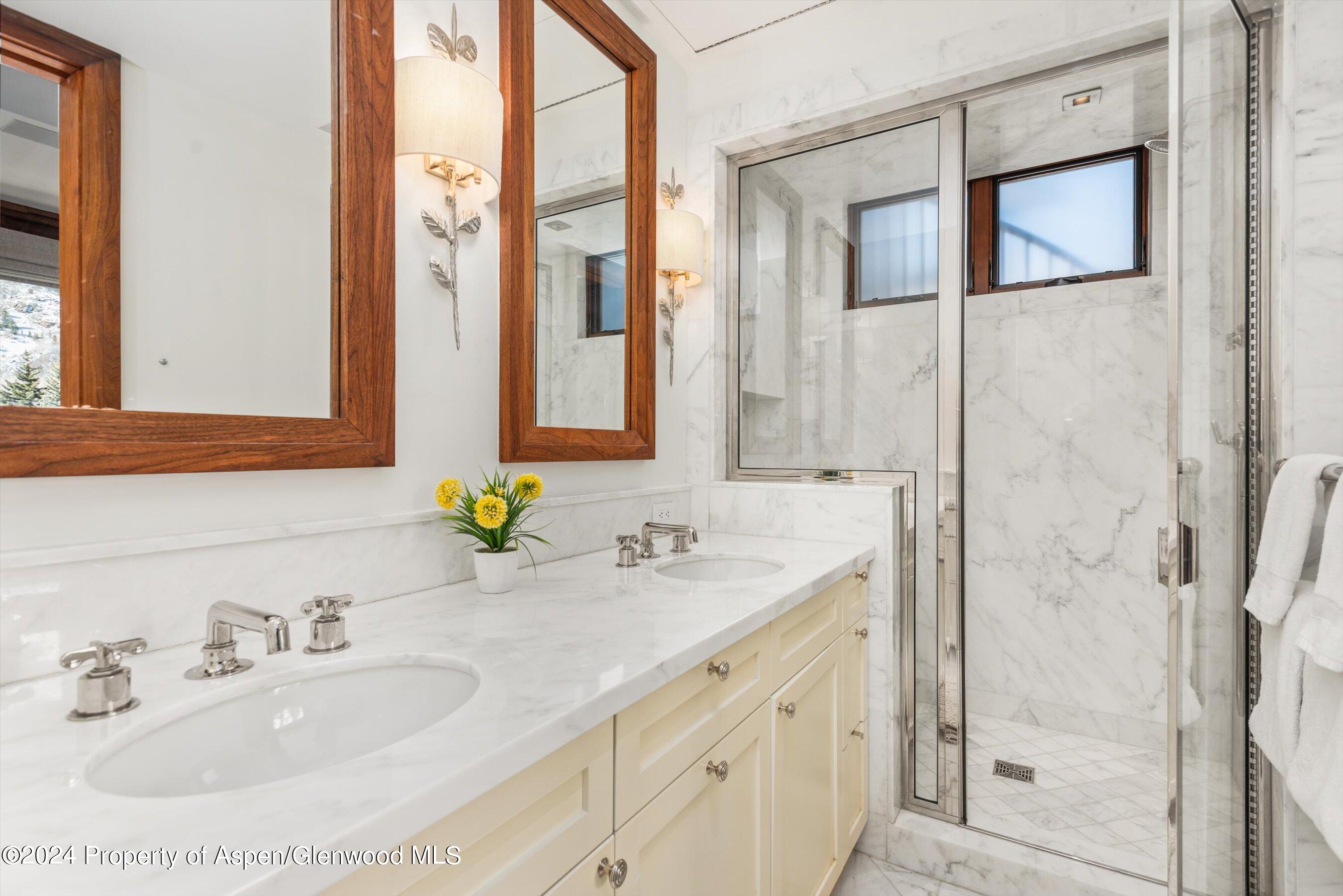 632 E Hopkins 301 aka 119 S Spring Street