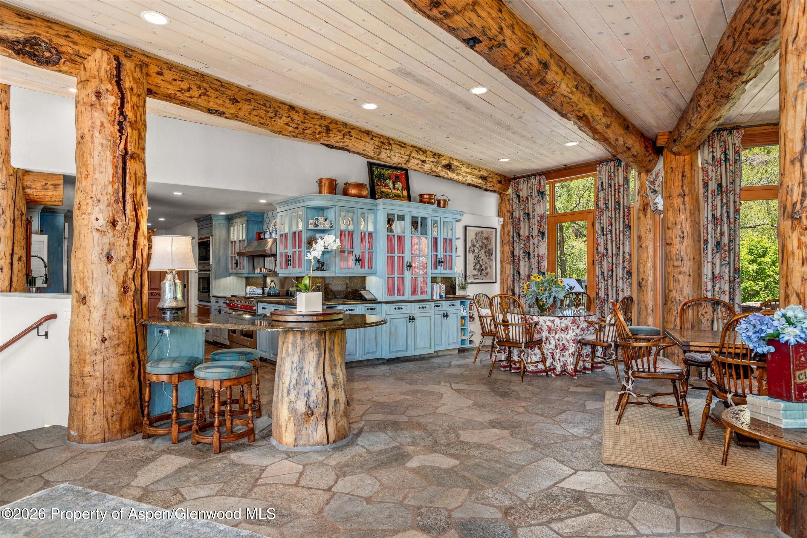 87 Magnifico Drive