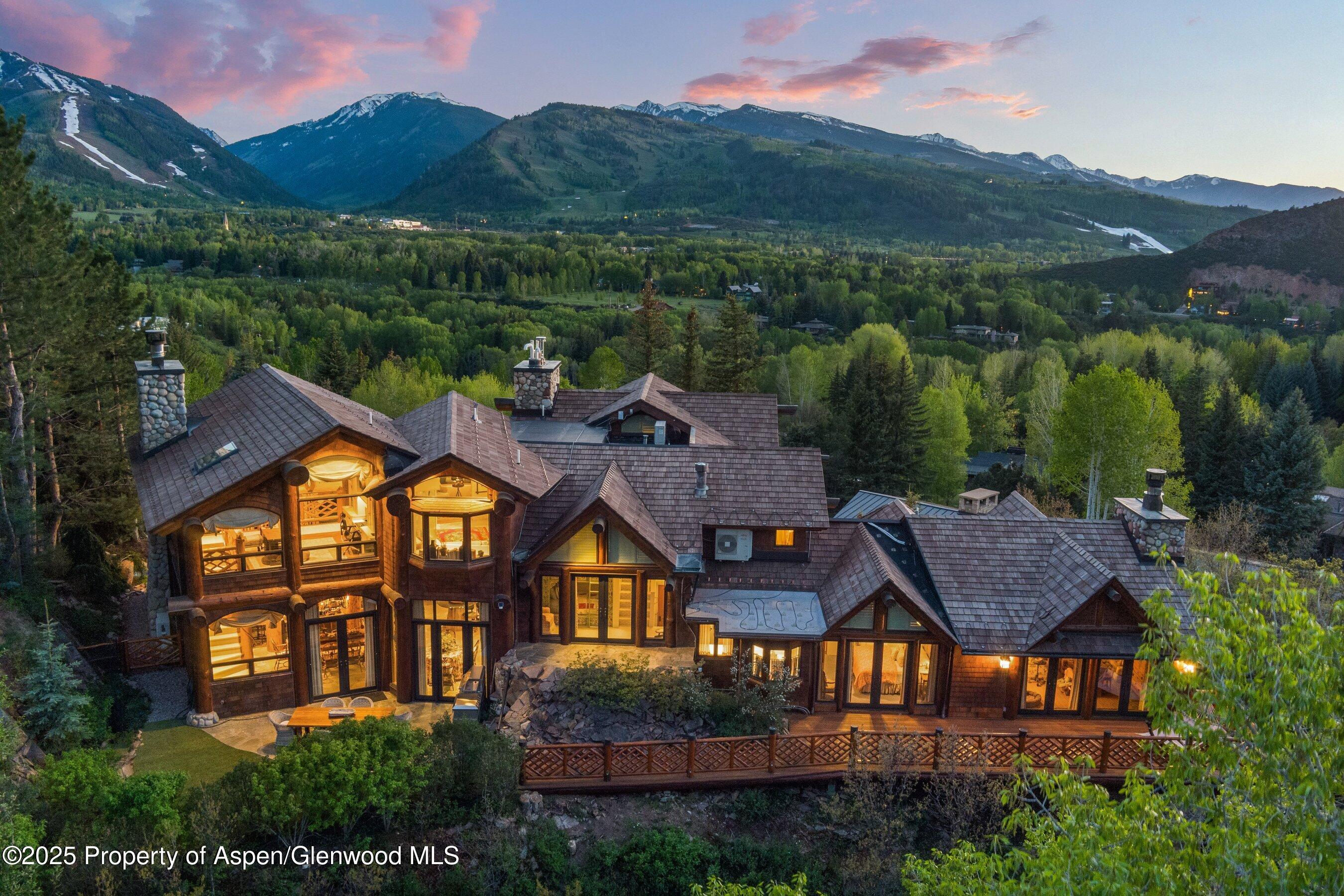 87 Magnifico Drive