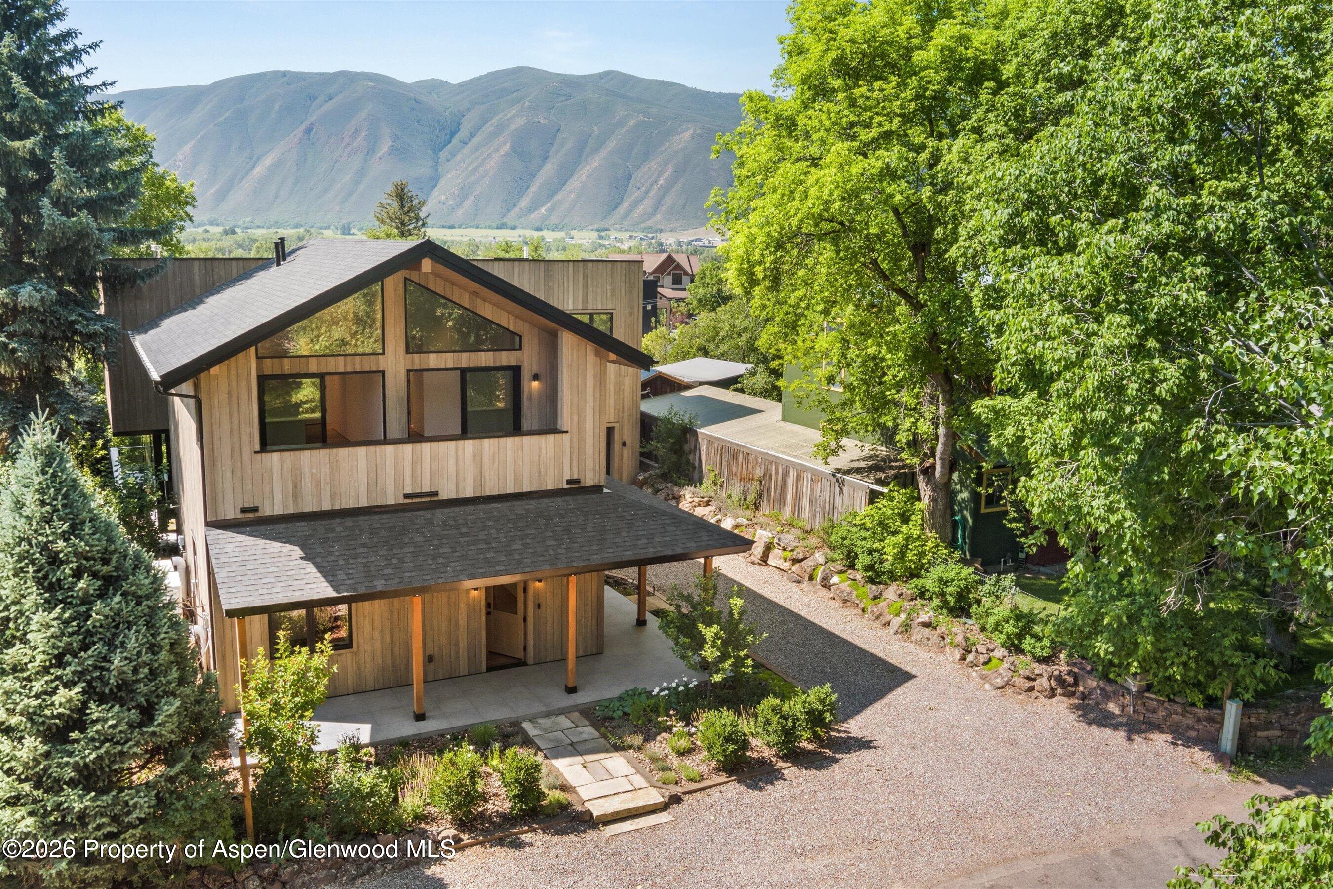 129 W Sopris Drive