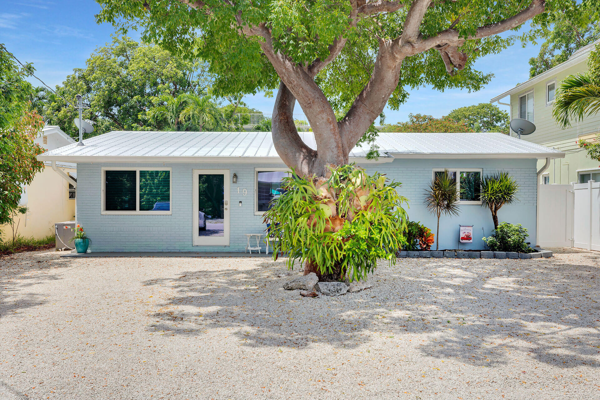 19 SE Marlin Avenue