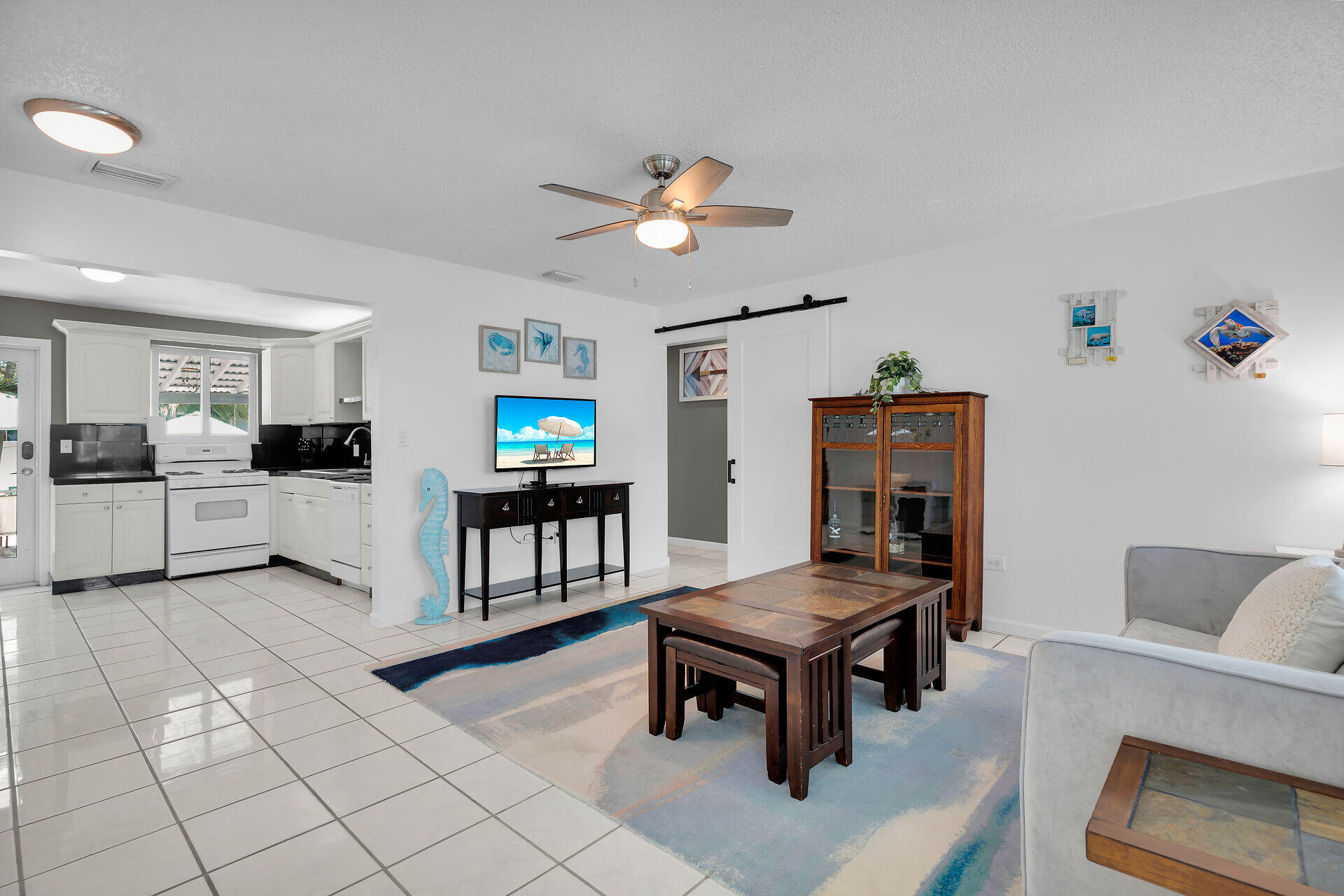 19 SE Marlin Avenue