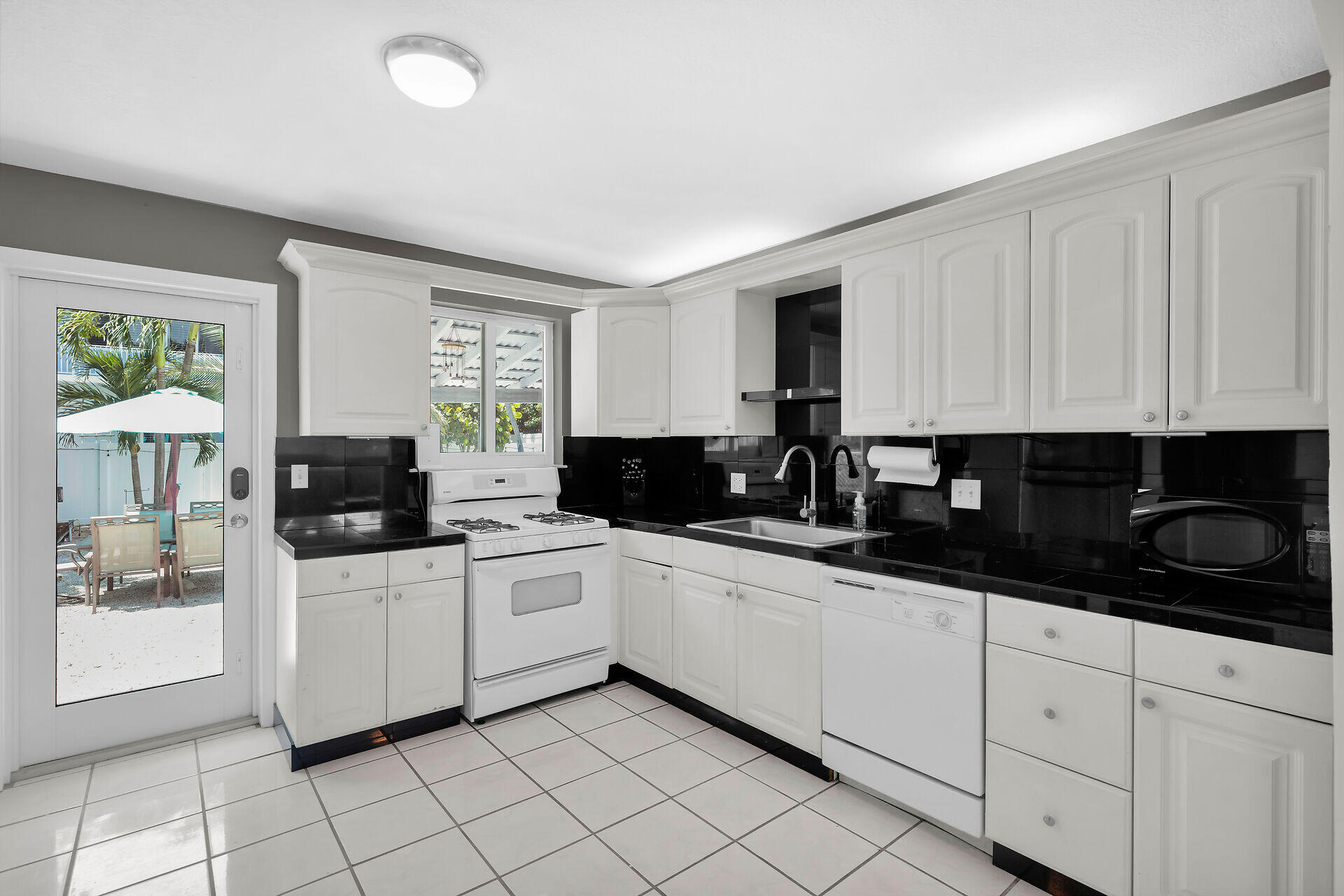 19 SE Marlin Avenue