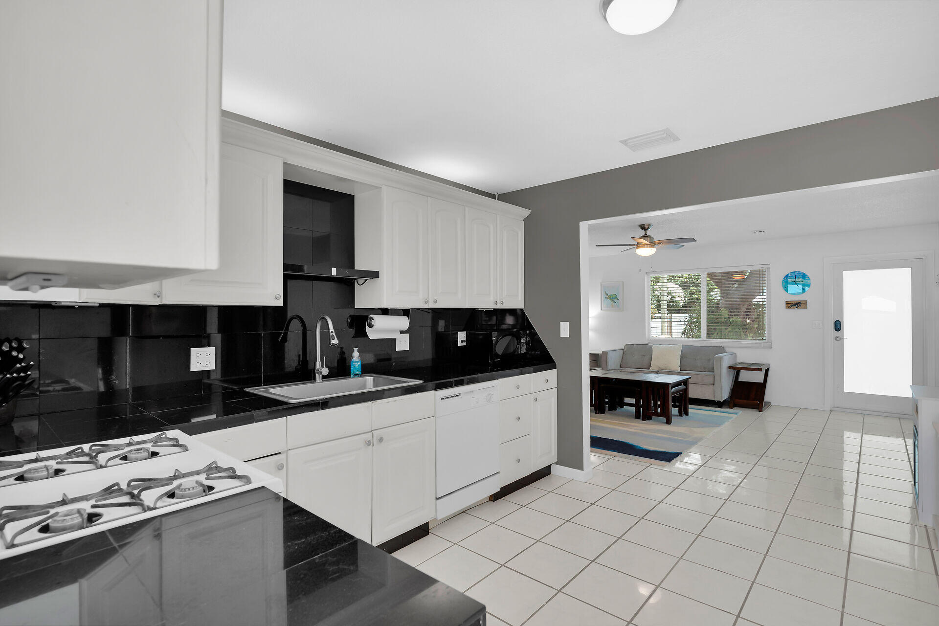 19 SE Marlin Avenue