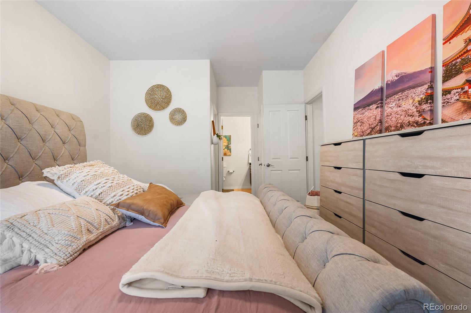 7474 S Alkire Unit: 203