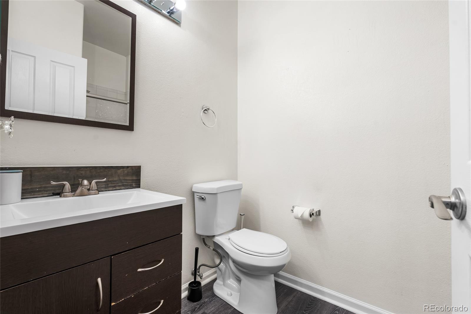 7474 S Alkire Unit: 203